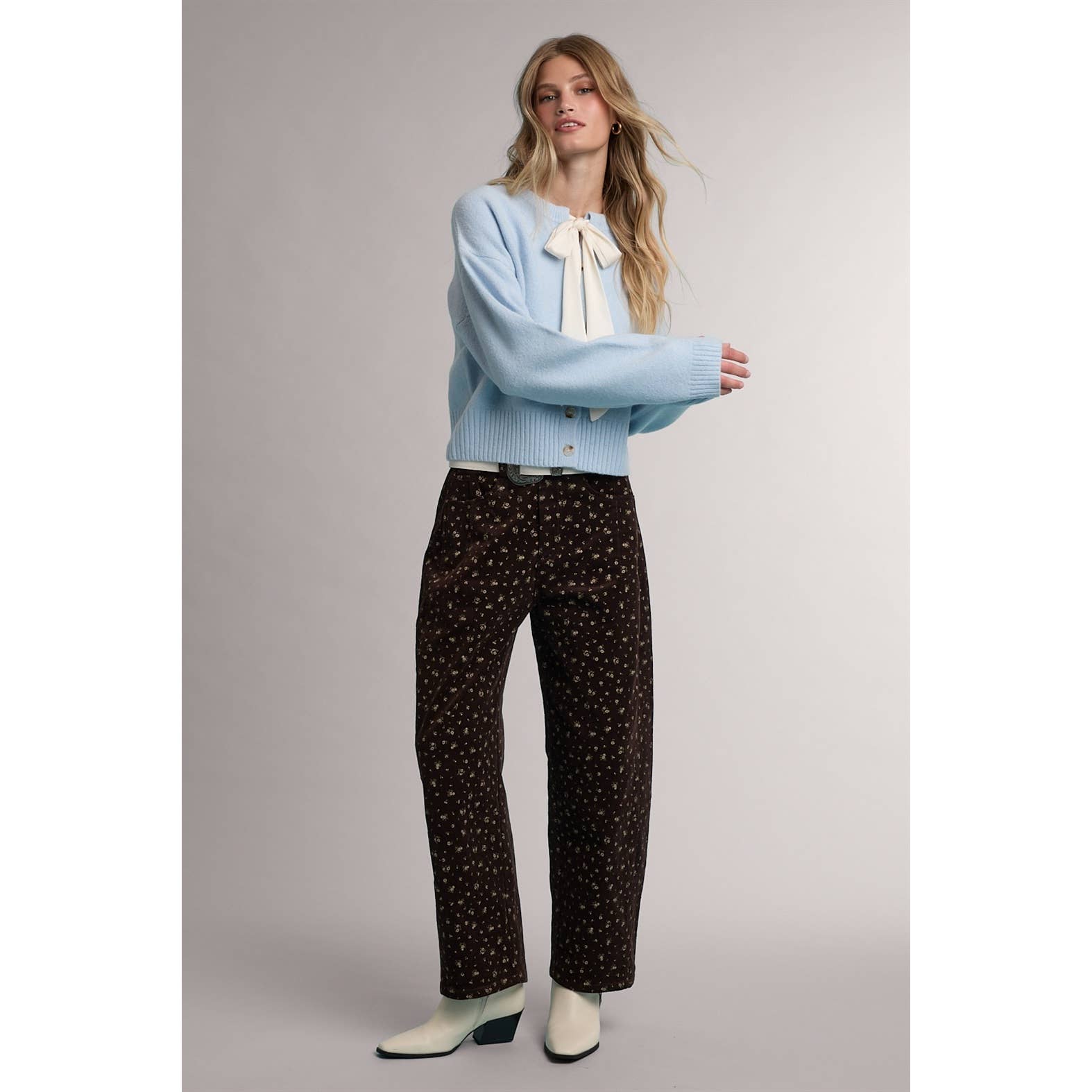 Wishlist Apparel - FLORAL PRINT BARREL LEG PANTS / WL26-12912