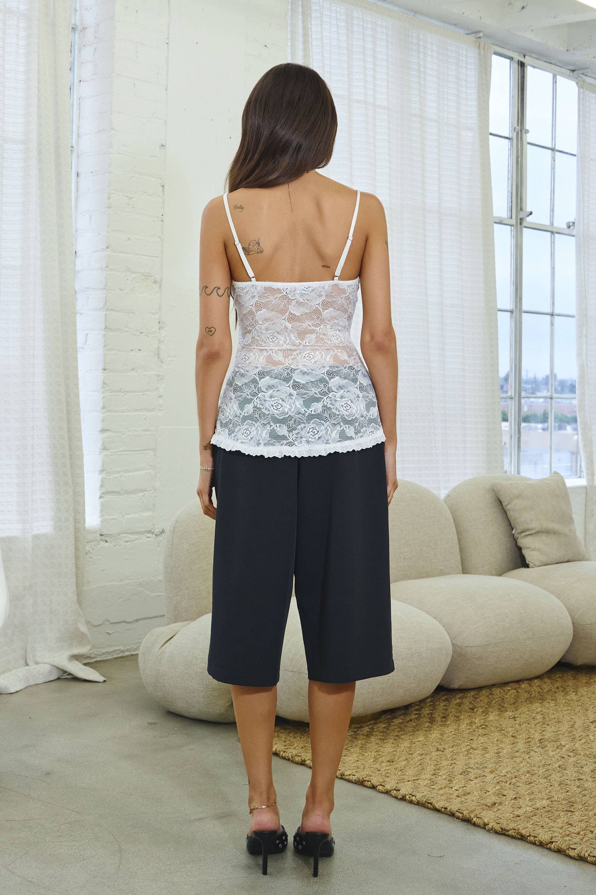 No Vacancy - Woven bermuda shorts w/ pintuck detail