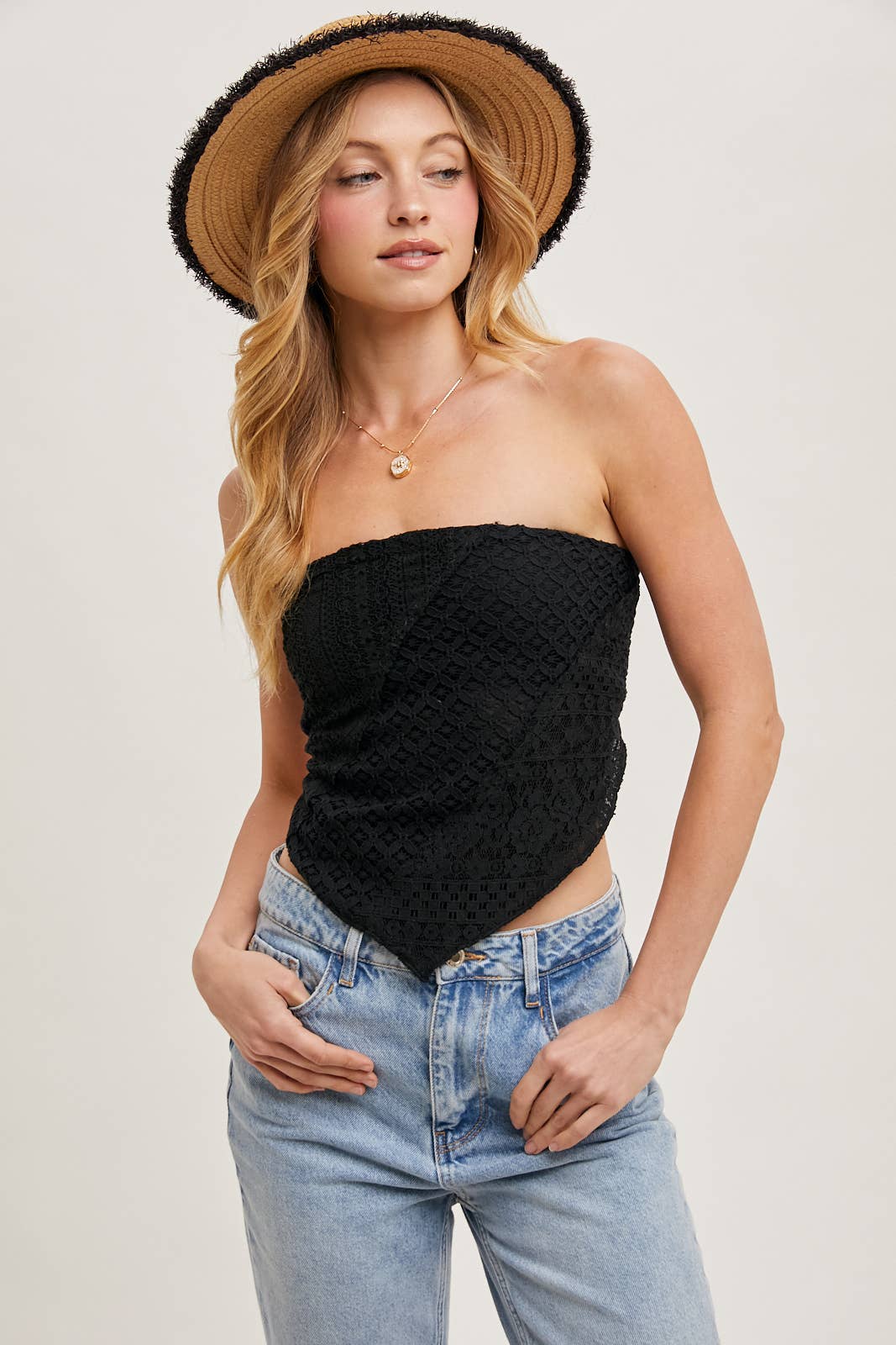 Bluivy - LACE BANDANA TOP
