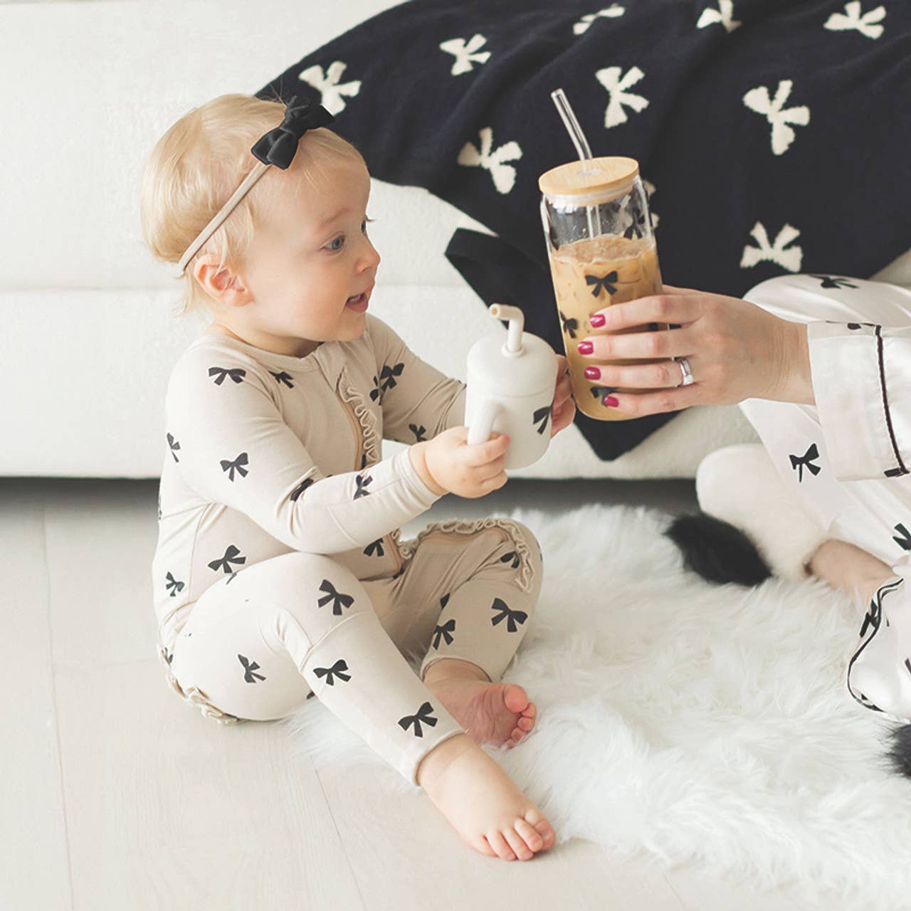 Stephan Baby by Creative Brands - Cozy Romper with Ruffles - Bow