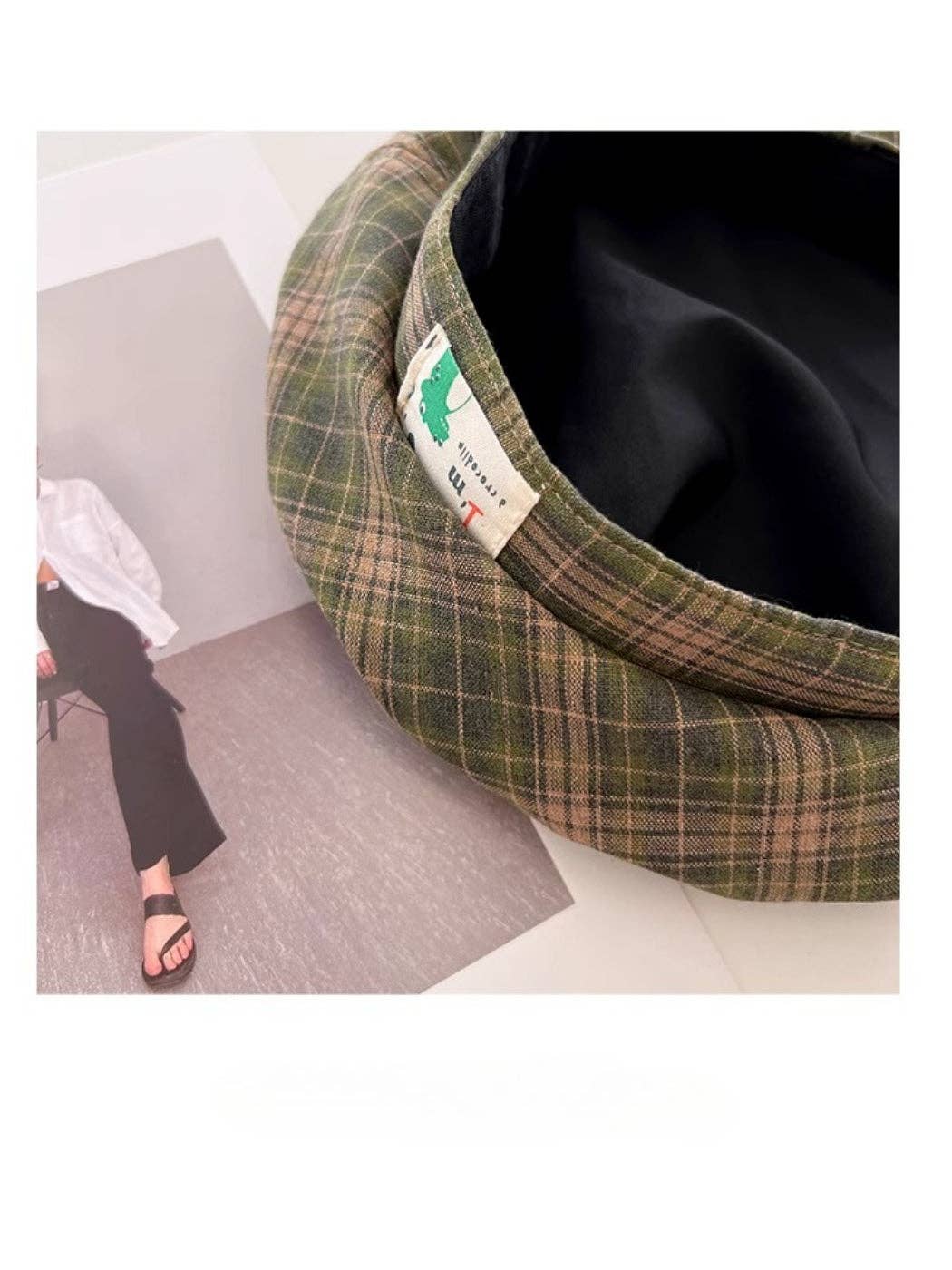 Funkyrelยฎ Atzbranding Limited - Haila - Plaid Patch Casual Beret Hat