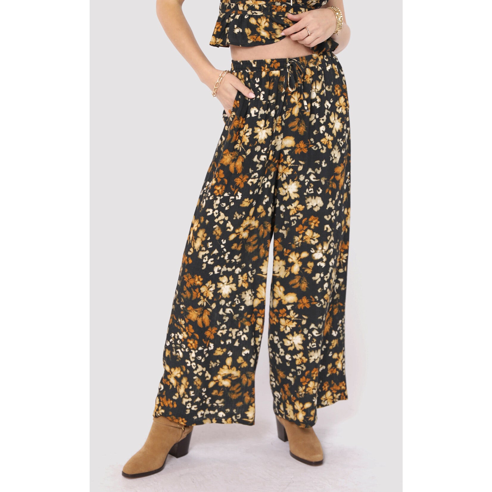 WITH EASE PRINTED WIDE LEG PULL ON PANTS