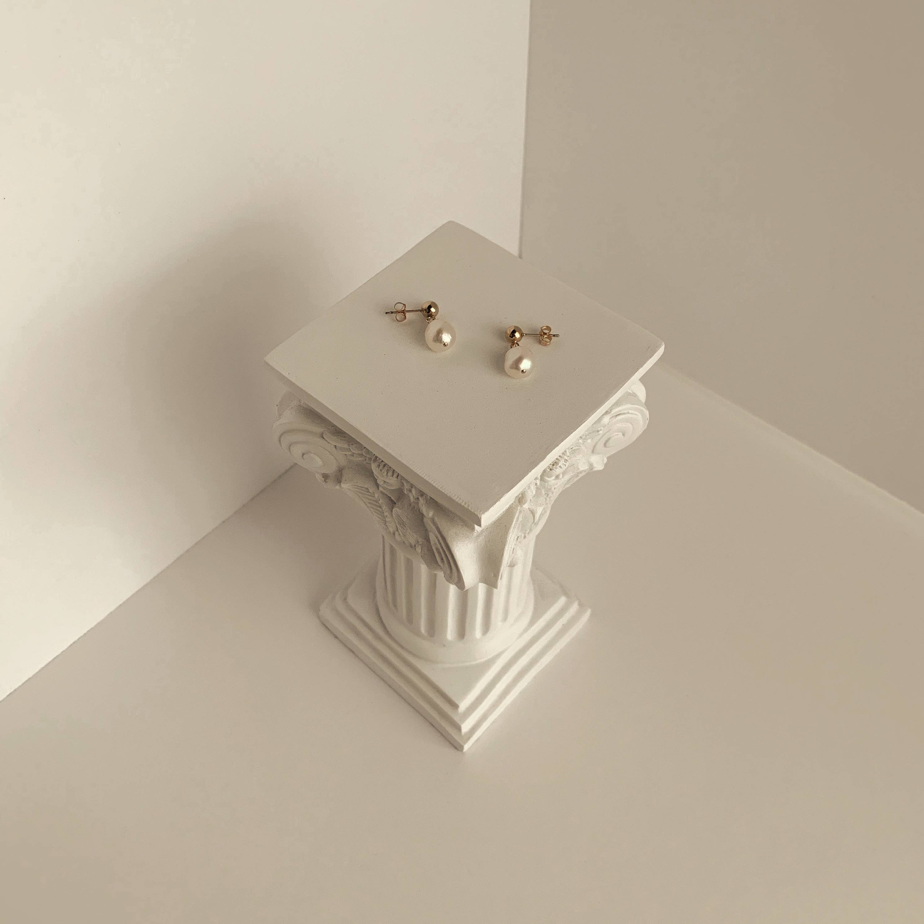 Points Jewelry - Perla Collection - Pearl Drop Earrings
