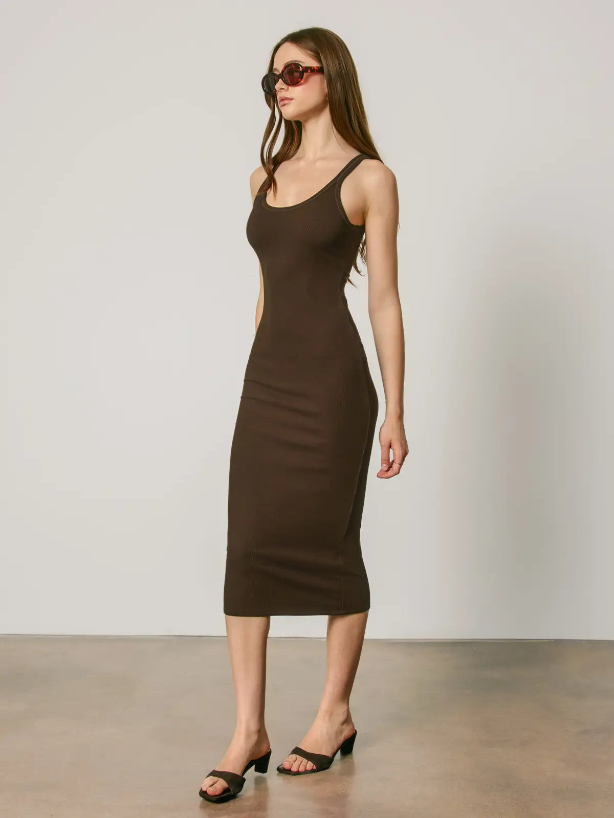 Scoop Neck Ribbed Maxi Dress