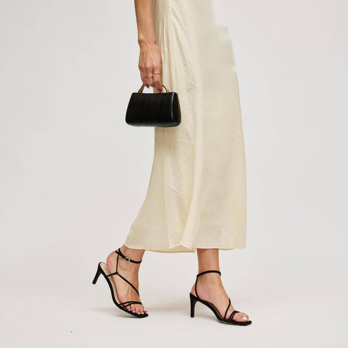 Urban Expressions - Nichelle Clutch