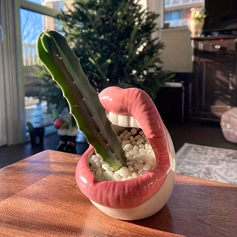 Red Lips Planter