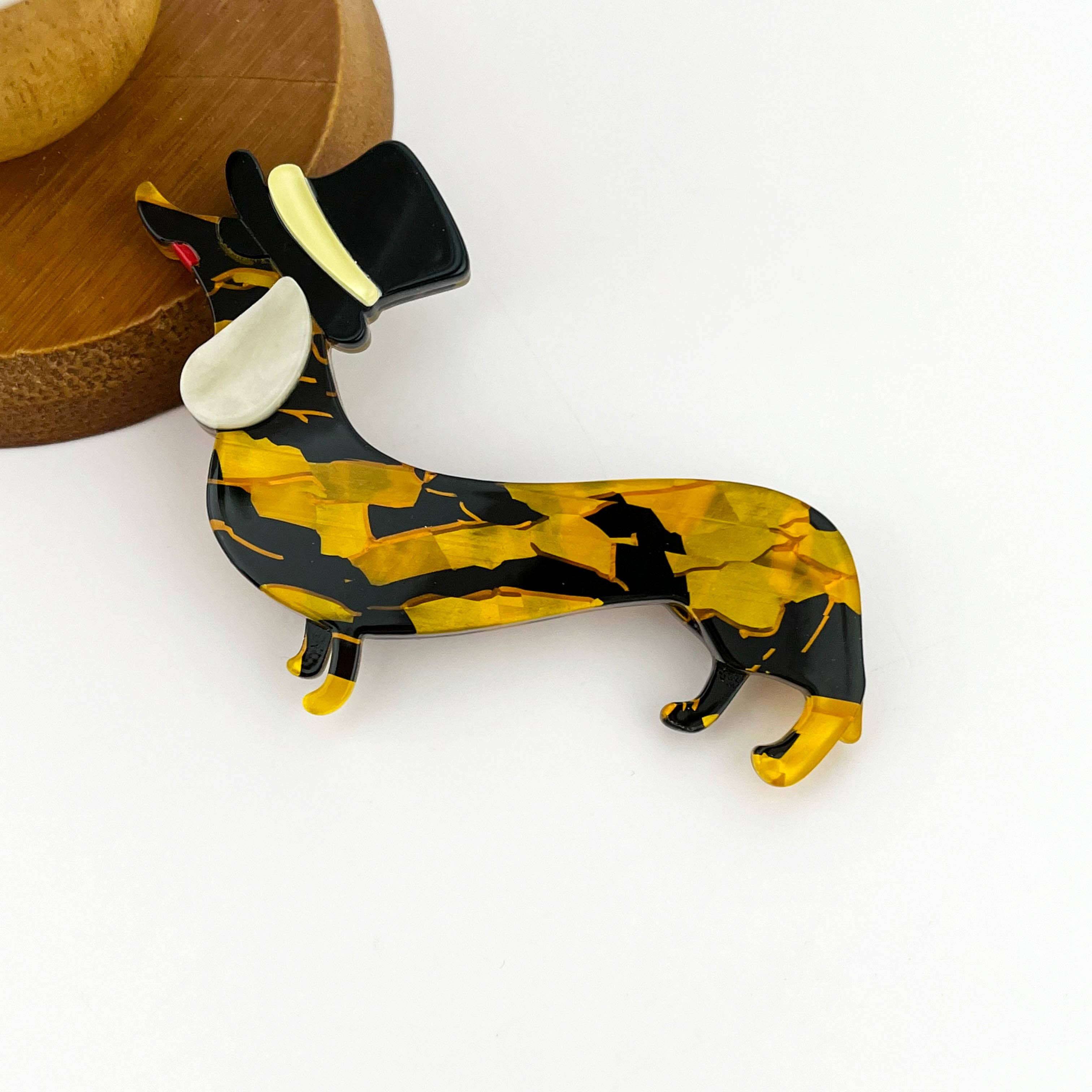 SoapElenGlen - Cute Acetate Dachshund Brooch, Animal Pin Accessory
