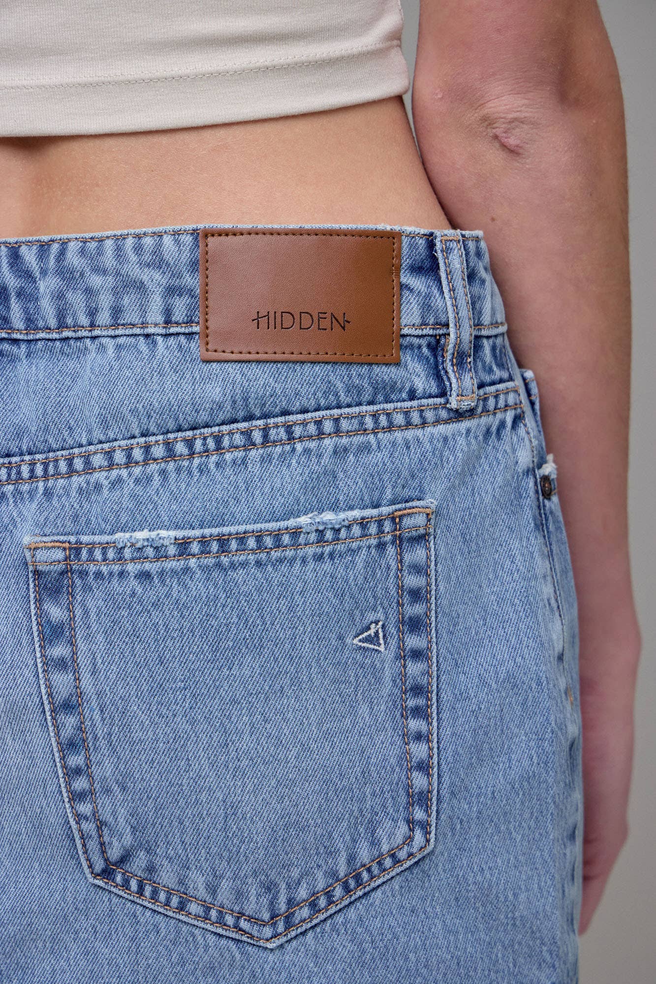 Hidden Jeans - Peyton Medium Light Classic Micro Mini Skirt