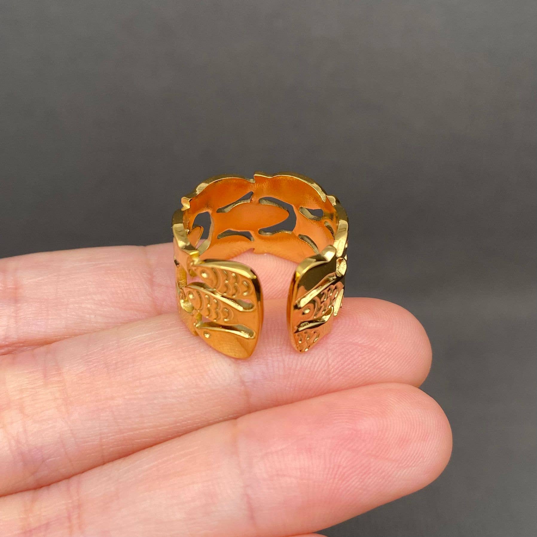 Mio Queena - Shoal of Fish 18K Gold Plated Stainless Steel Ring - FGS