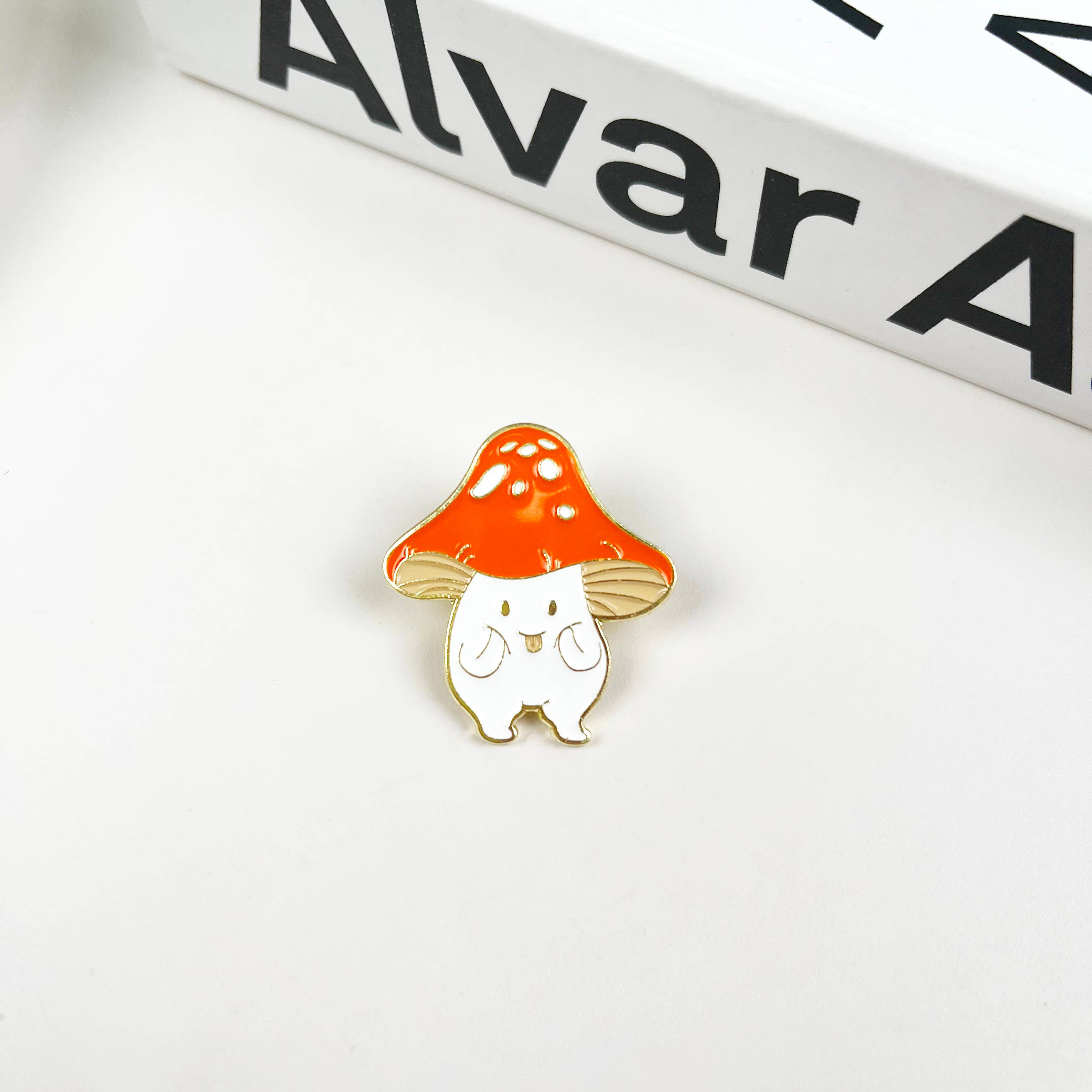 SoapElenGlen - Naughty mushroom brooch badge