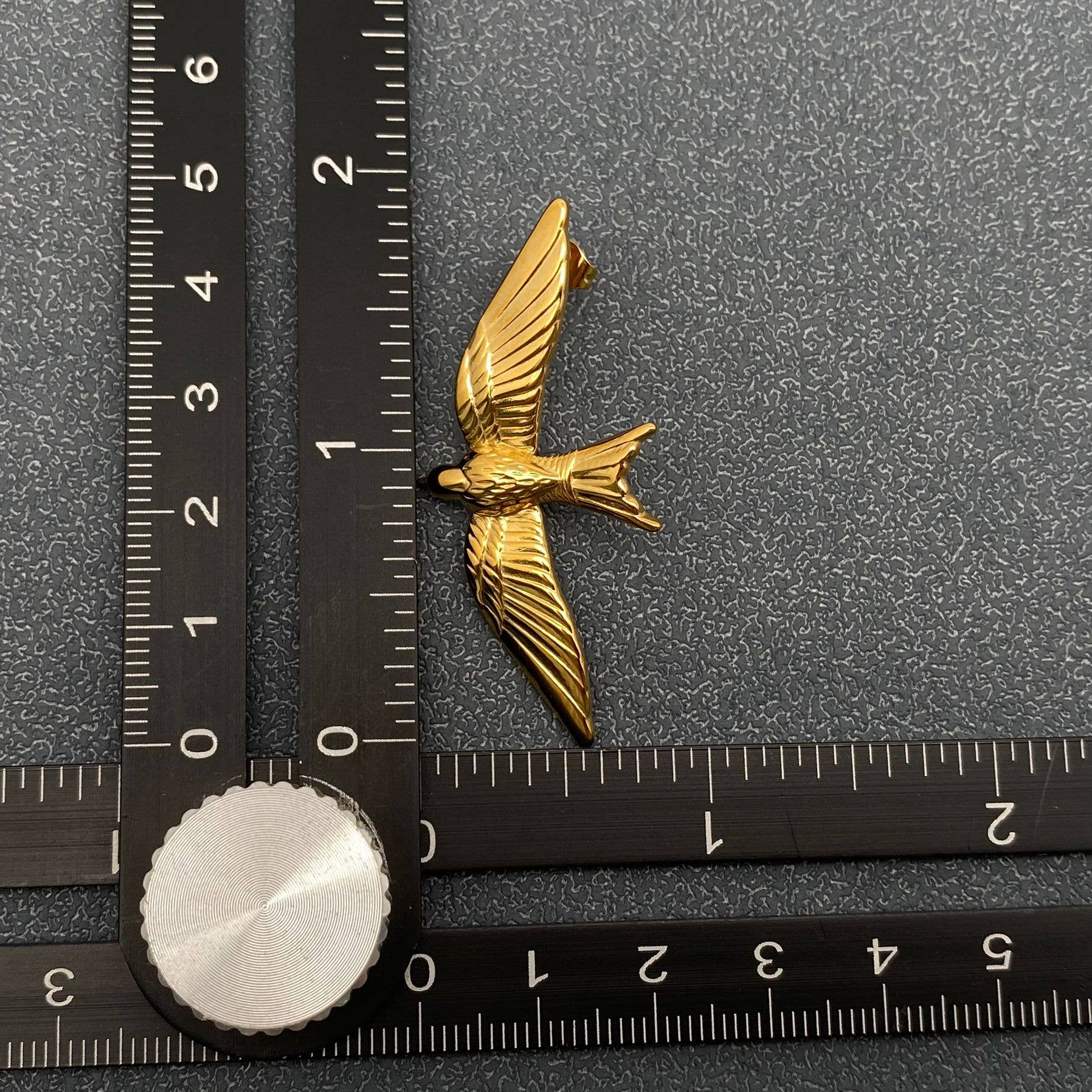 Mio Queena - FGS - 18K Gold Plated Steel Flying Bird Stud Earrings