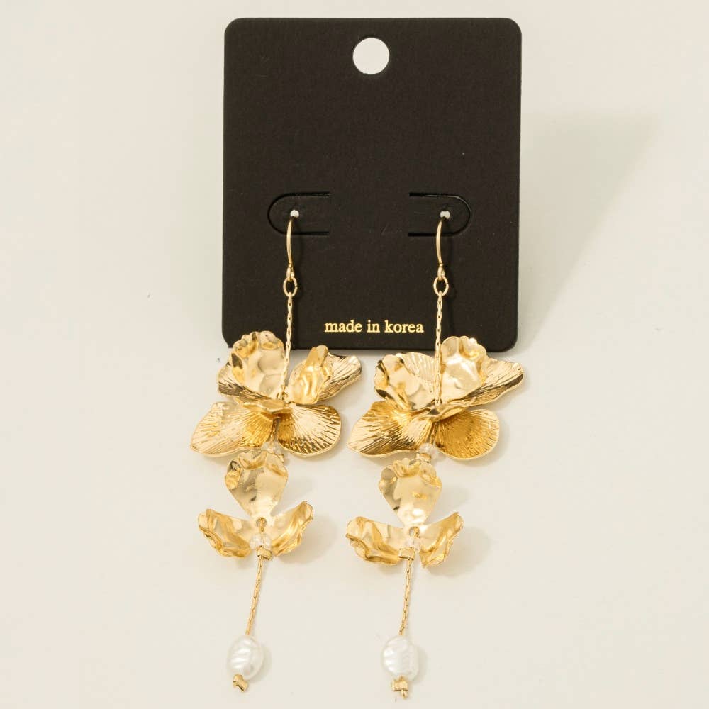 Fame Accessories - Layered Metallic Flowers And Pearl Dangle Earrings