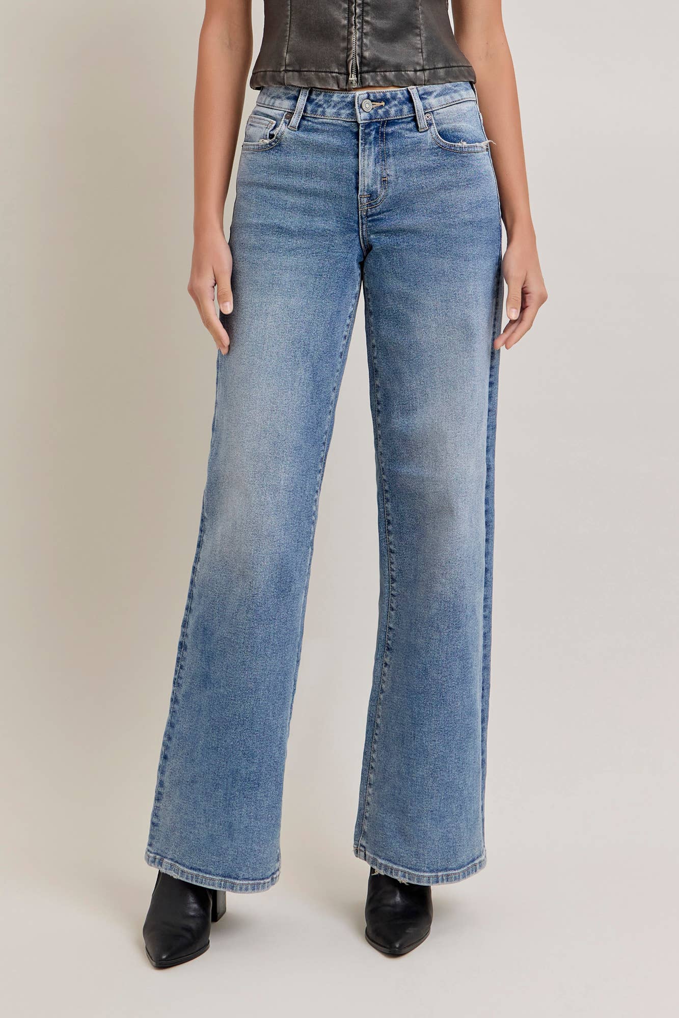 希少 黒入荷！ Hidden Jeans - Mid Rise 33 パック・フェイスマスク