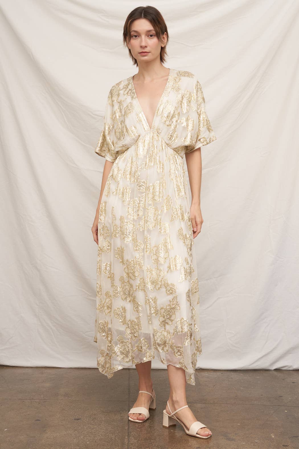 En Crème - V-Neck Kimono Sleeve Maxi Dress