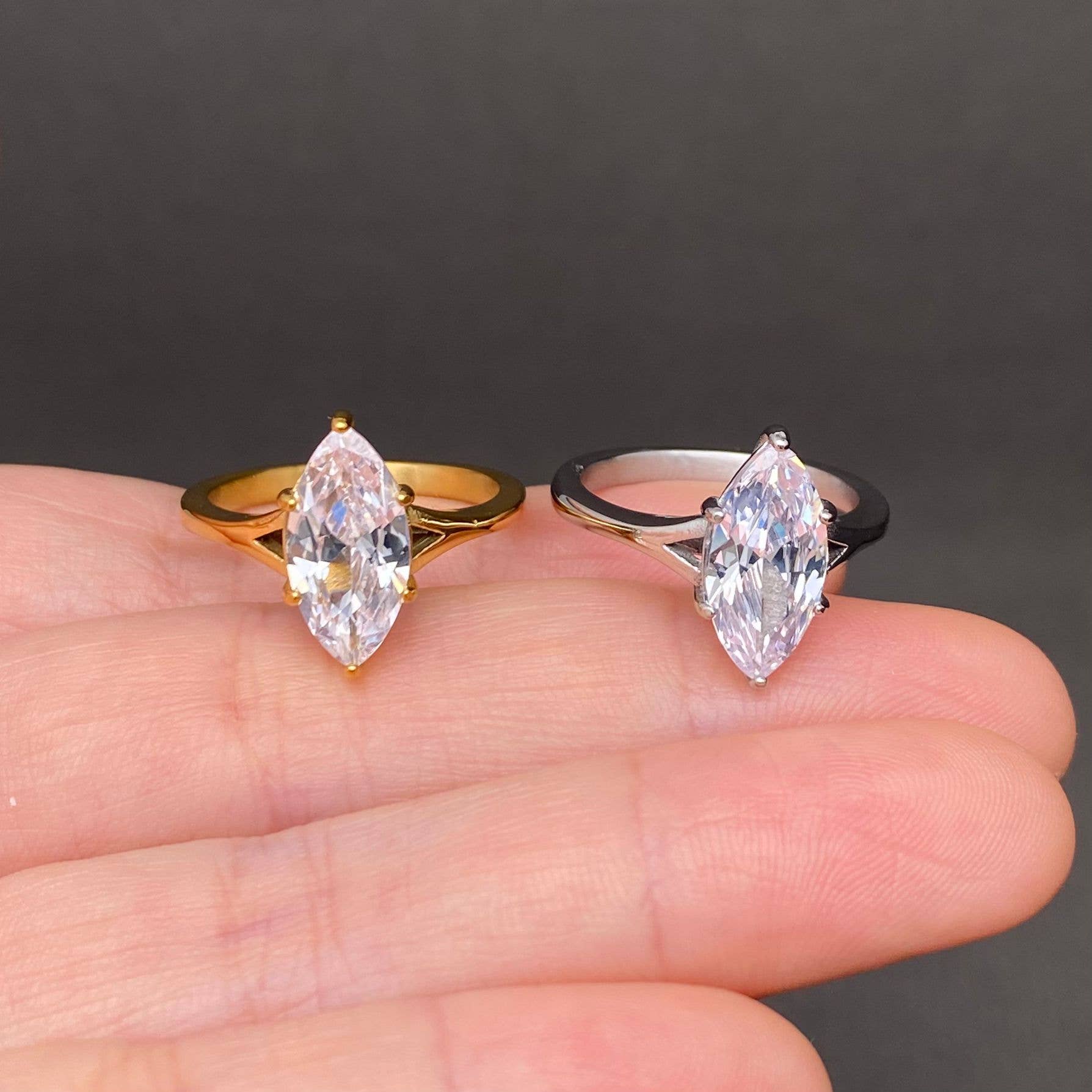 Mio Queena - Horse Eye Zircon 18K Gold Plated Stainless Steel Ring - FGS