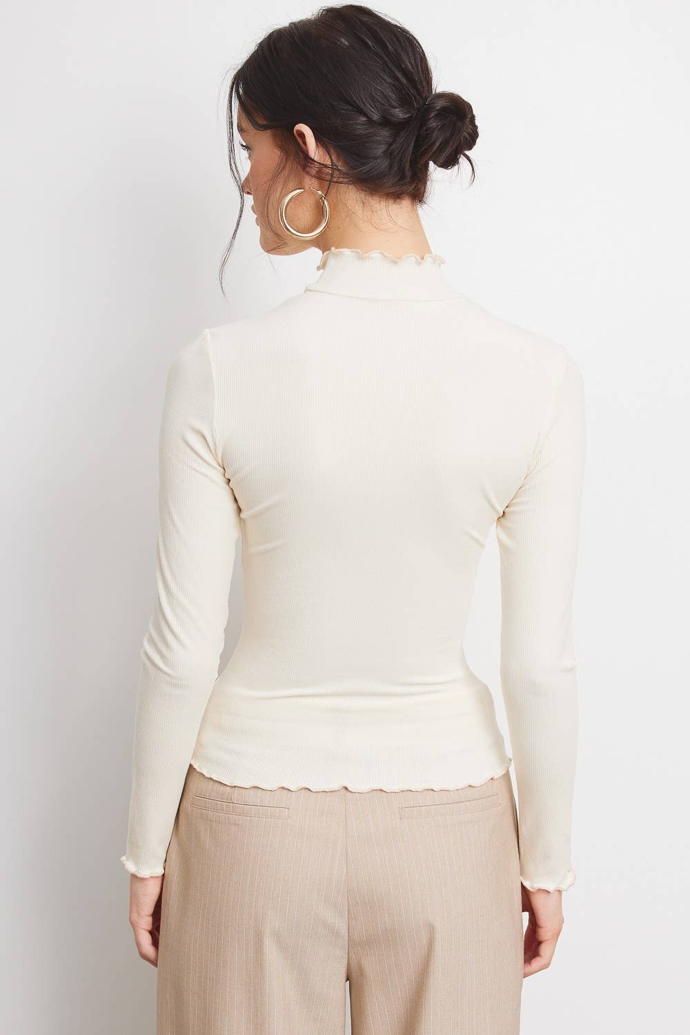 TRIM DETAIL BASIC SOFT RIBBED TOP