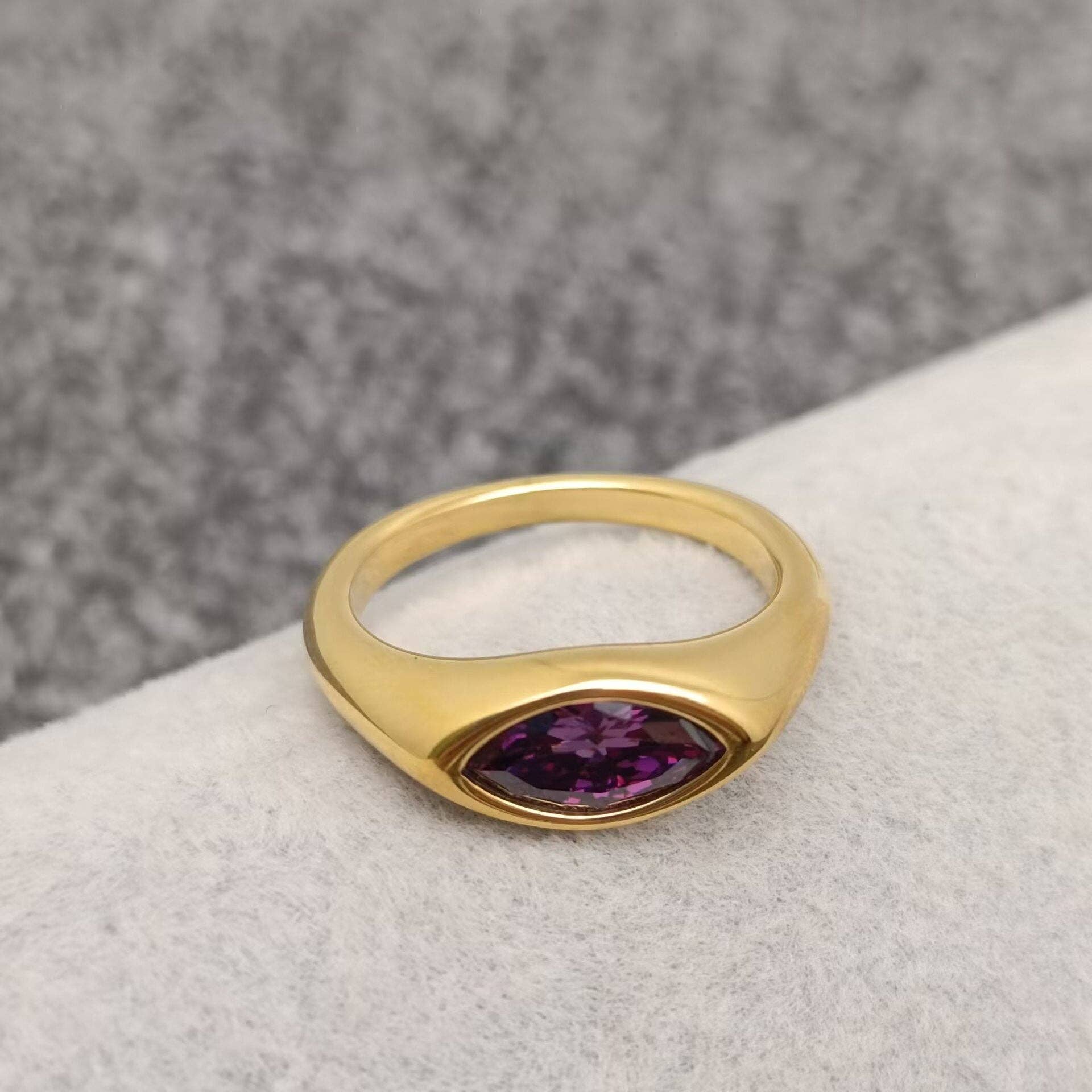Mio Queena - FGS - Horse Eye Zircon 18K Gold Plated Stainless Steel Ring