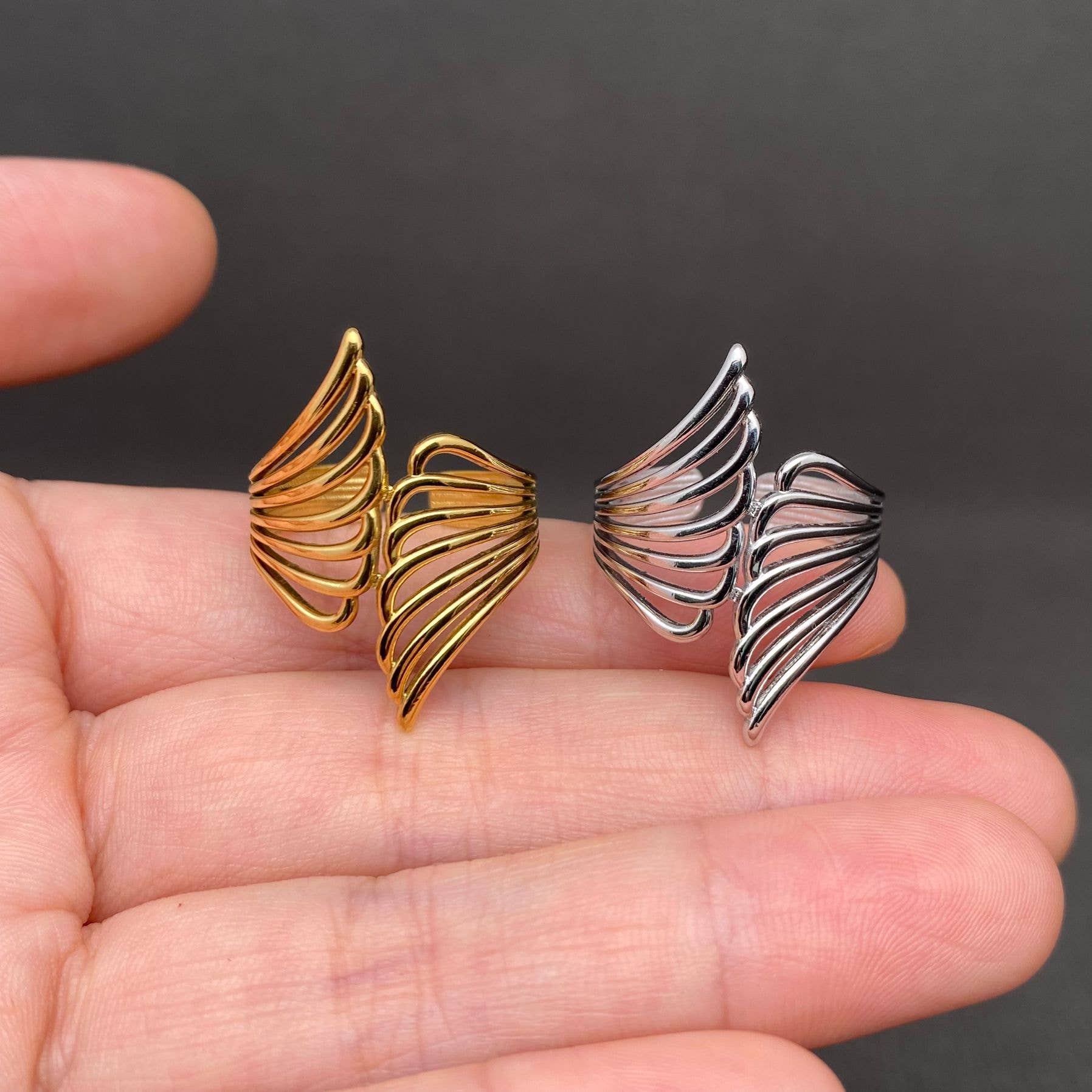 Mio Queena - Hollowed Wings 18K Gold Plated Stainless Steel Ring - FGS