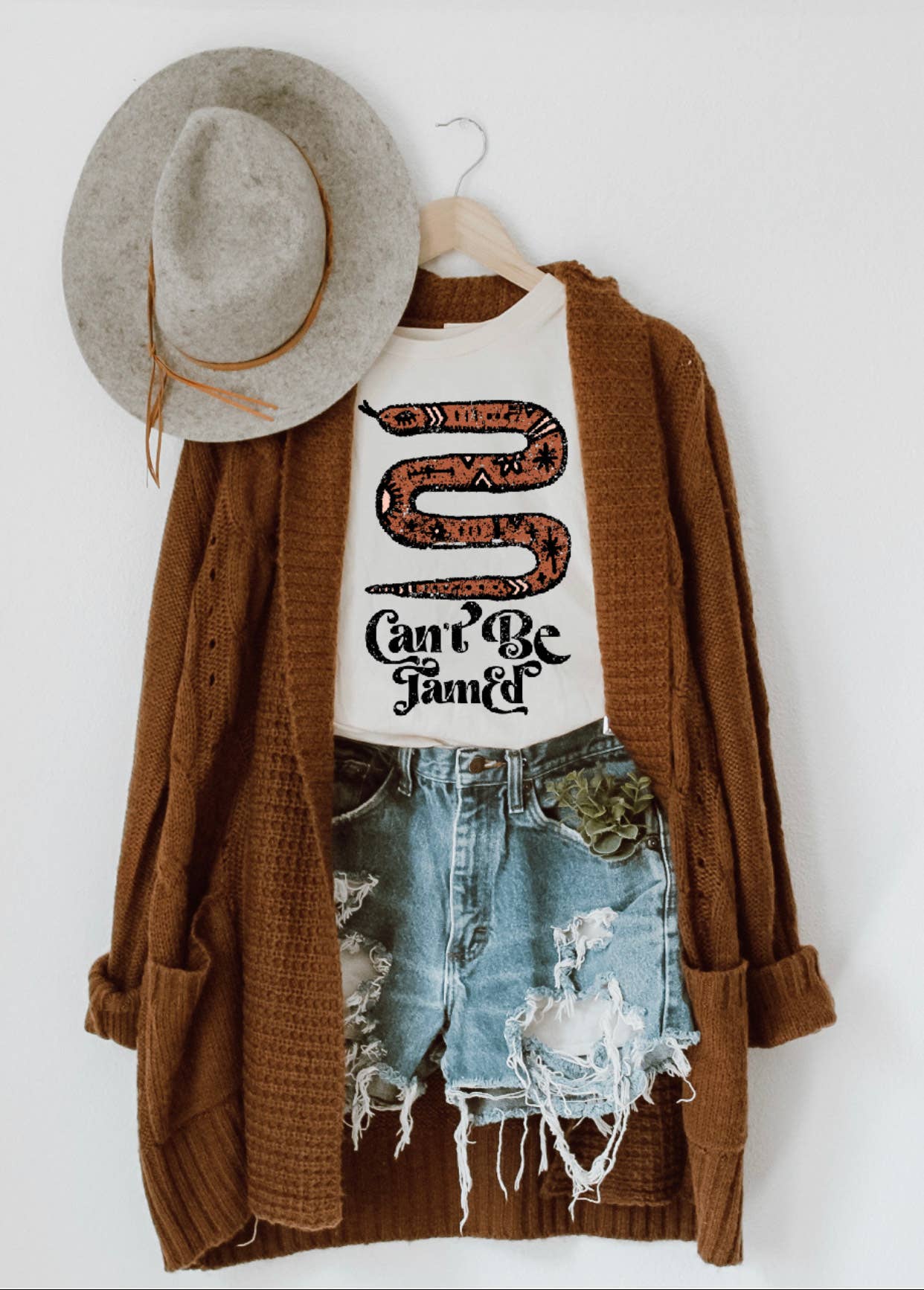 Hank & Scoot - Can't Be Tamed Tee