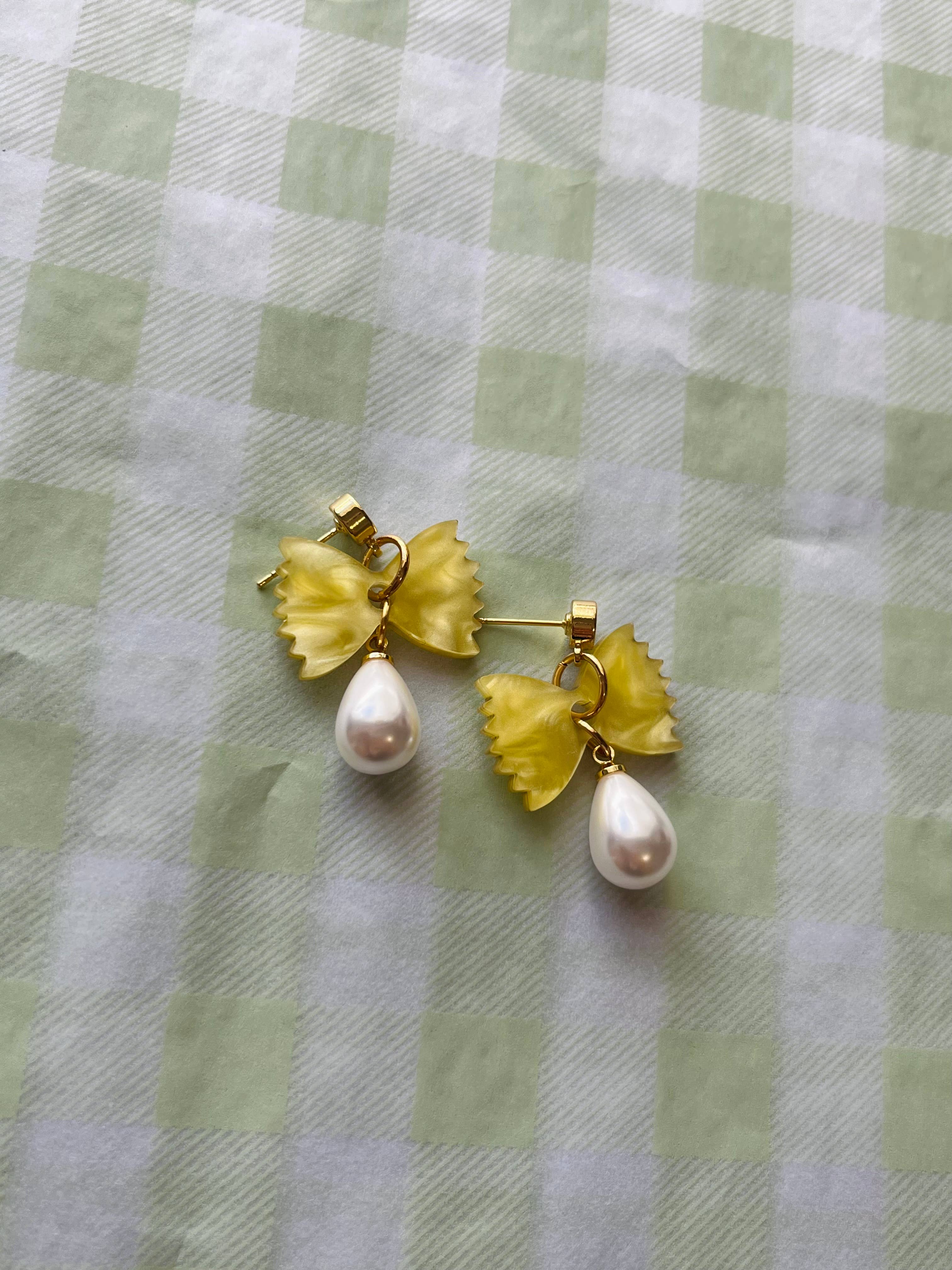 Studio Nena - Bowtie Pasta Pearl Food Jewelry Earring