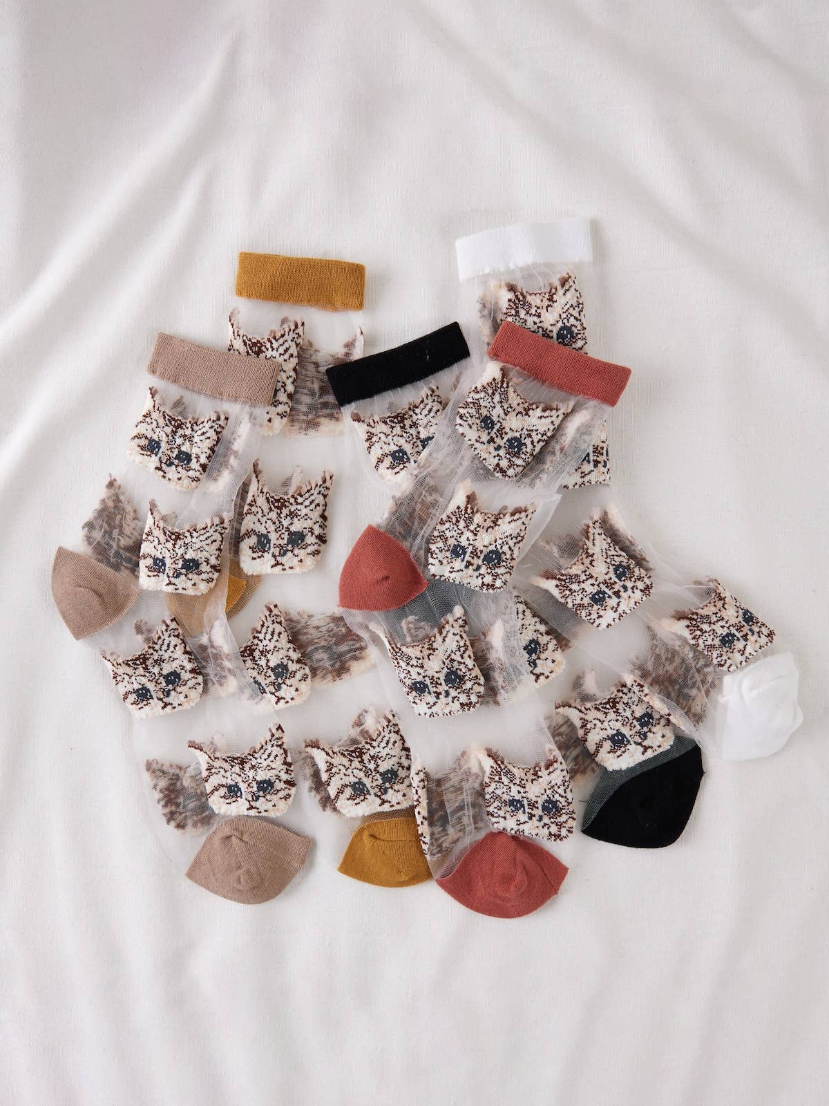 Funkyrel® Atzbranding Limited - Rufia – Sheer Cat Pattern Ankle Socks | Lightweight & Breathable