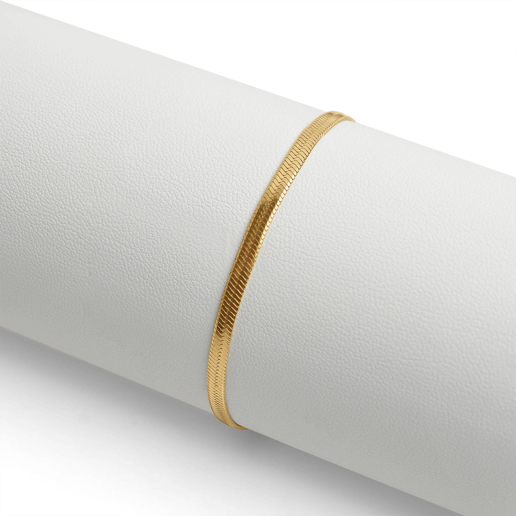 WJW - 18K Gold Herringbone Chain Bracelet