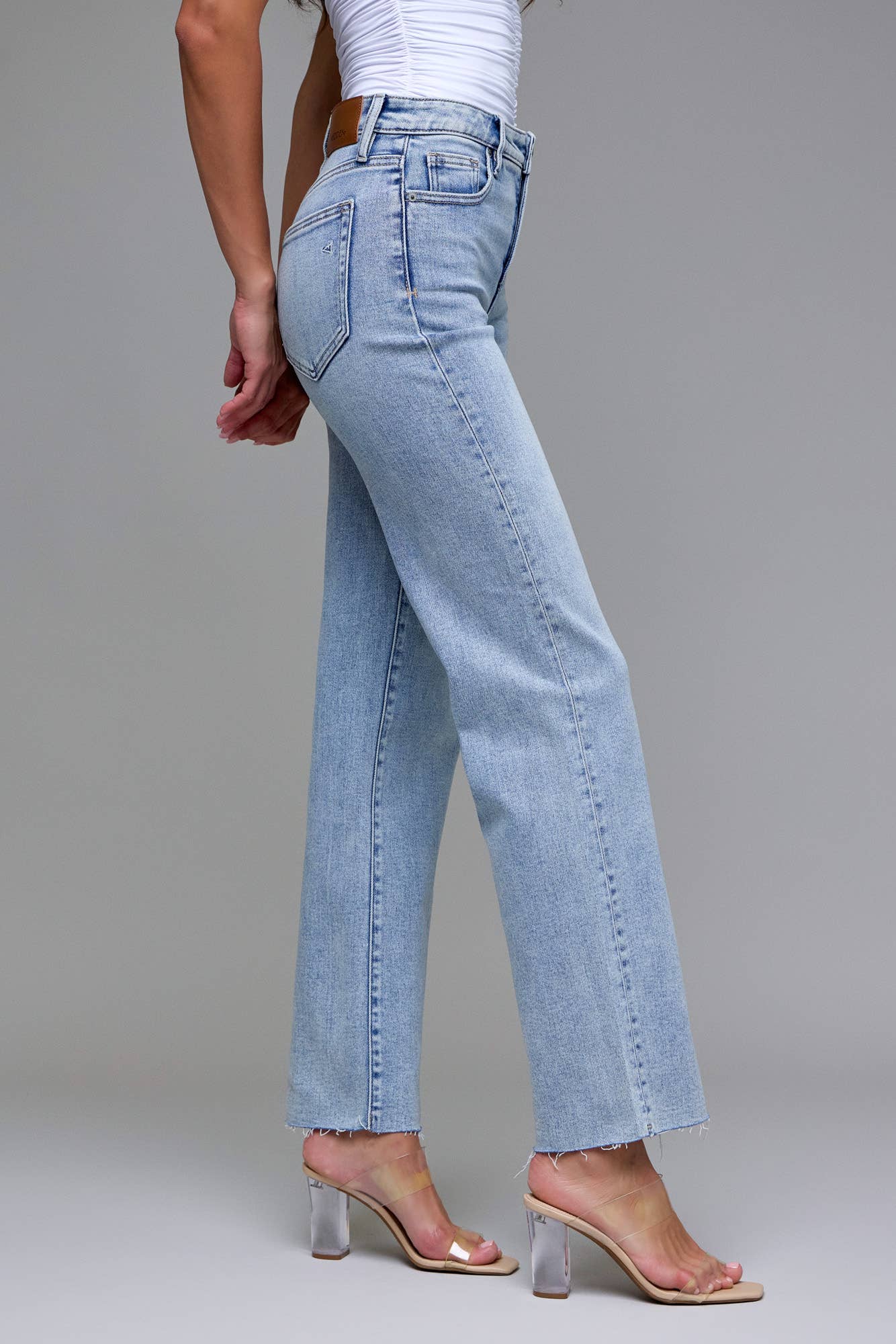 Hidden Jeans - Medium Light Clean Stretch Classic Straight