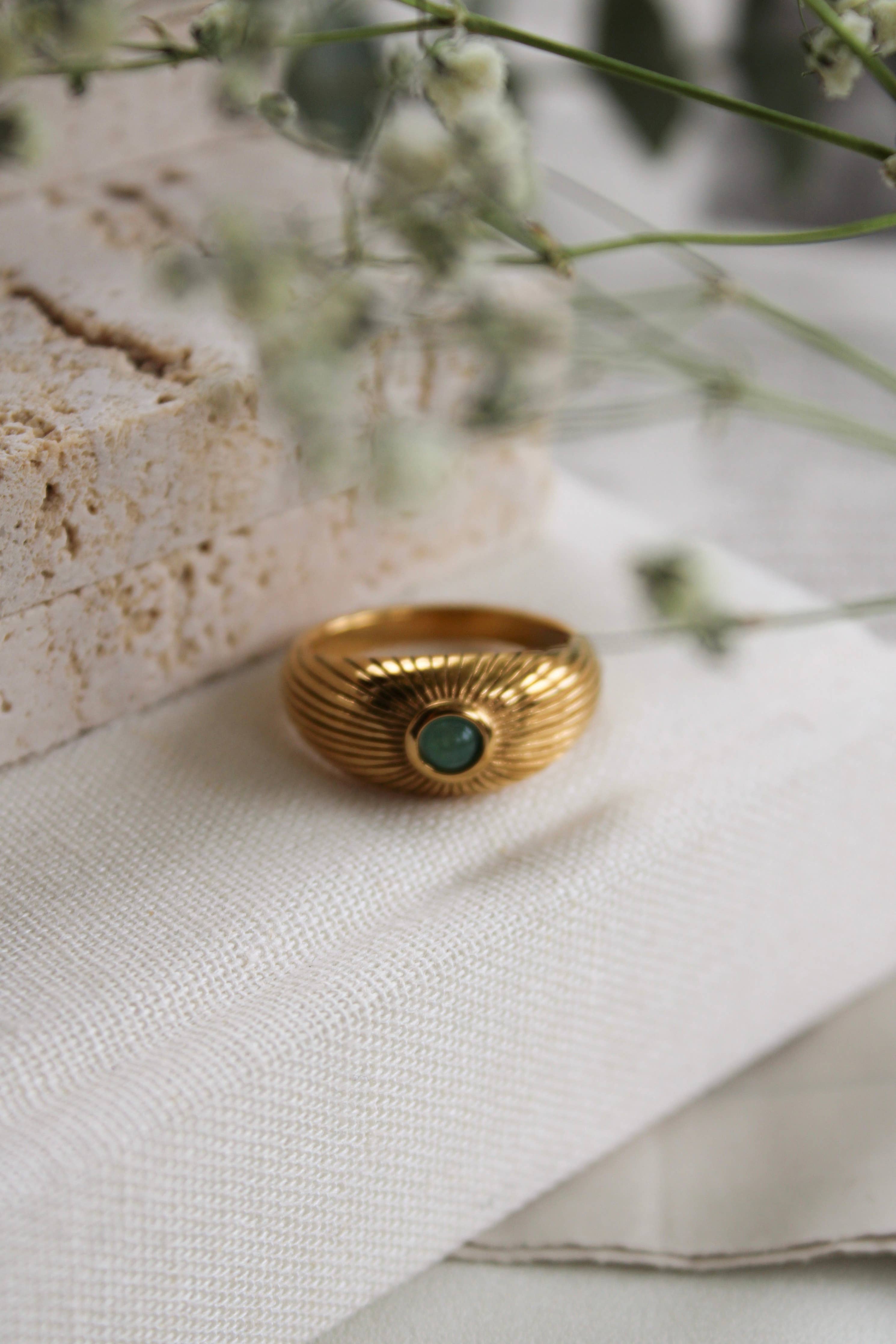 24th & Gold - Thick Ribbed Jade Ring