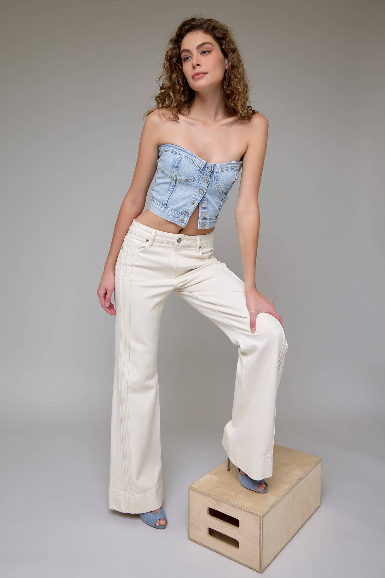 Hidden Jeans - Ecru Wash Pintuck Mid Rise Comfort Flare