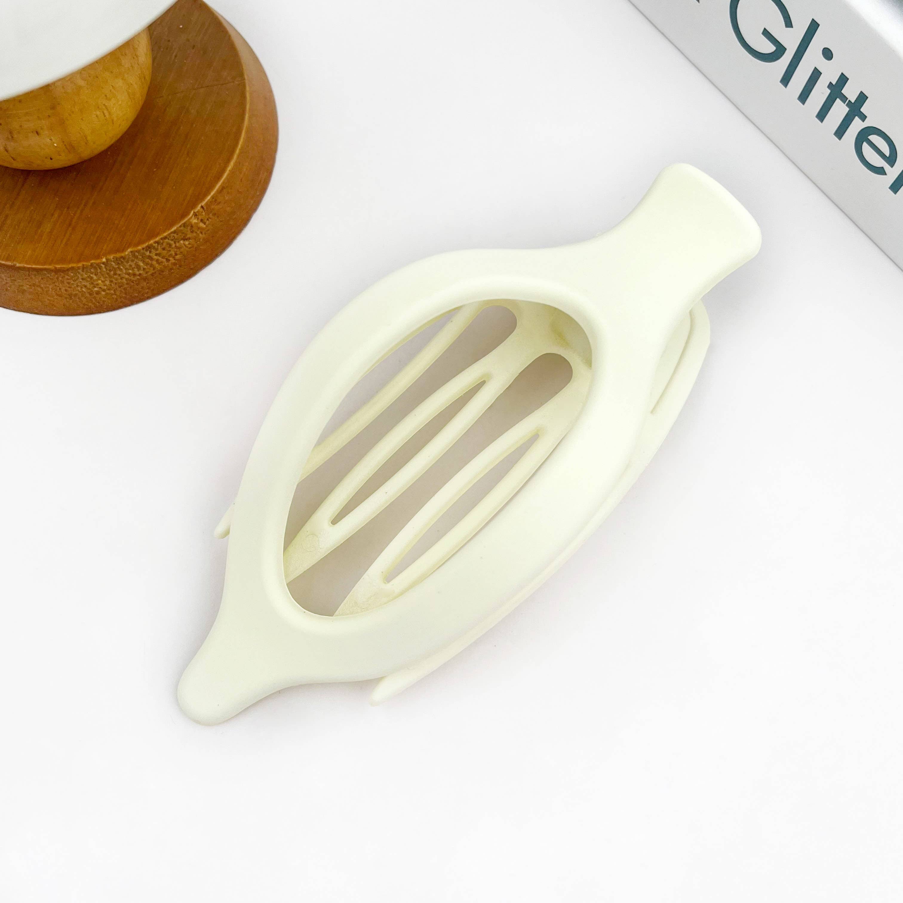 SoapElenGlen - Simple Solid Color Hair Barrette, Flat Oval Hair Clip
