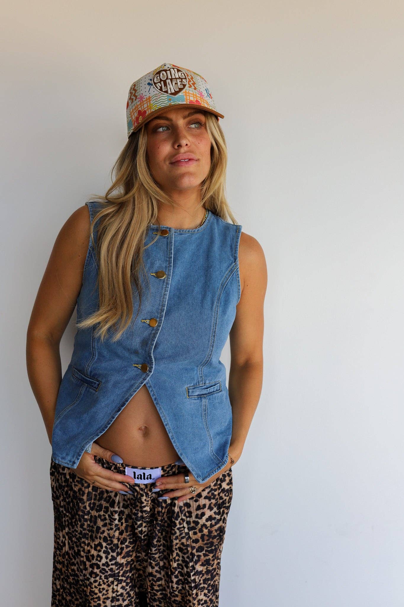 KAXI - GOING PLACES TRUCKER HAT