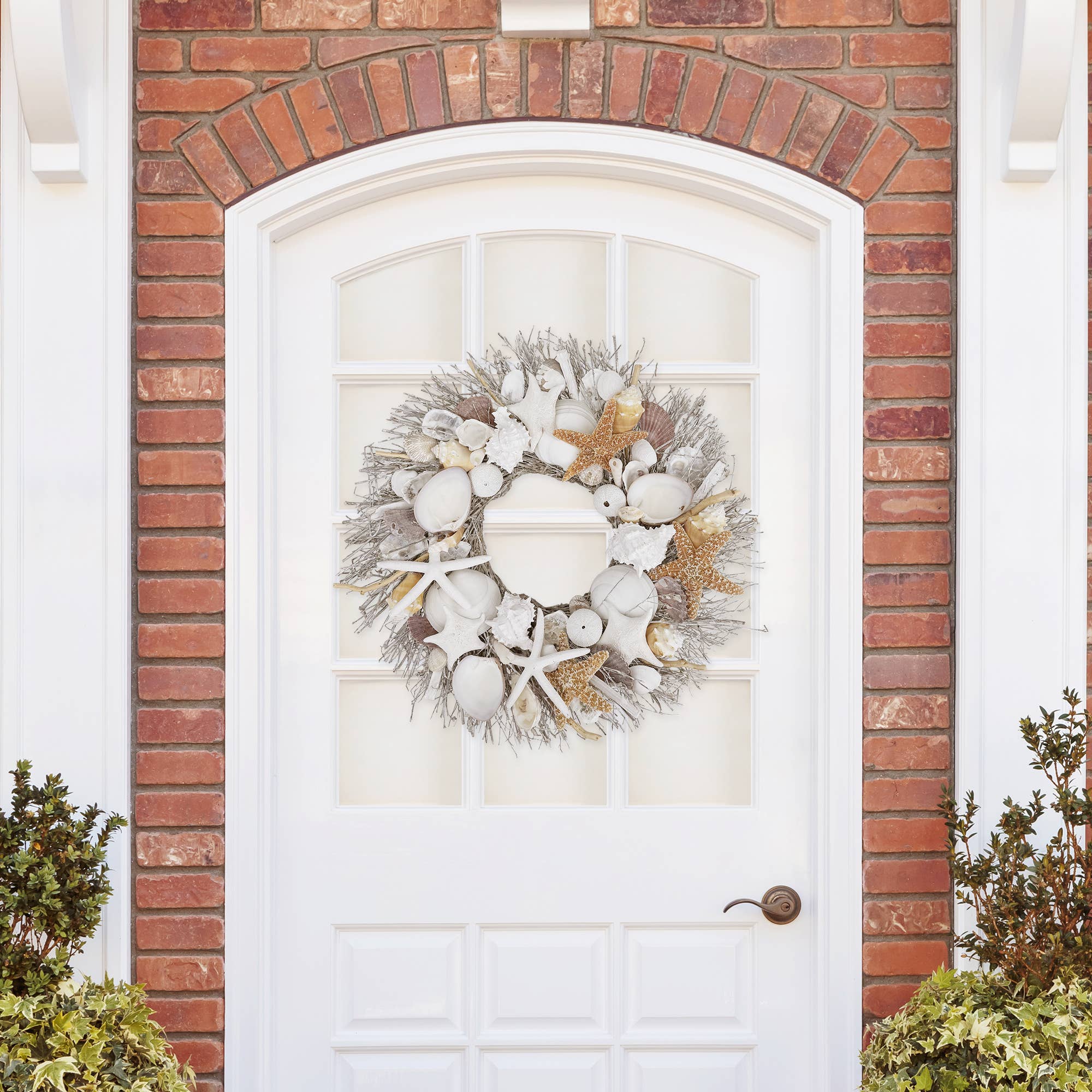 Andaluca - Harbor Shore Seashell Wreath