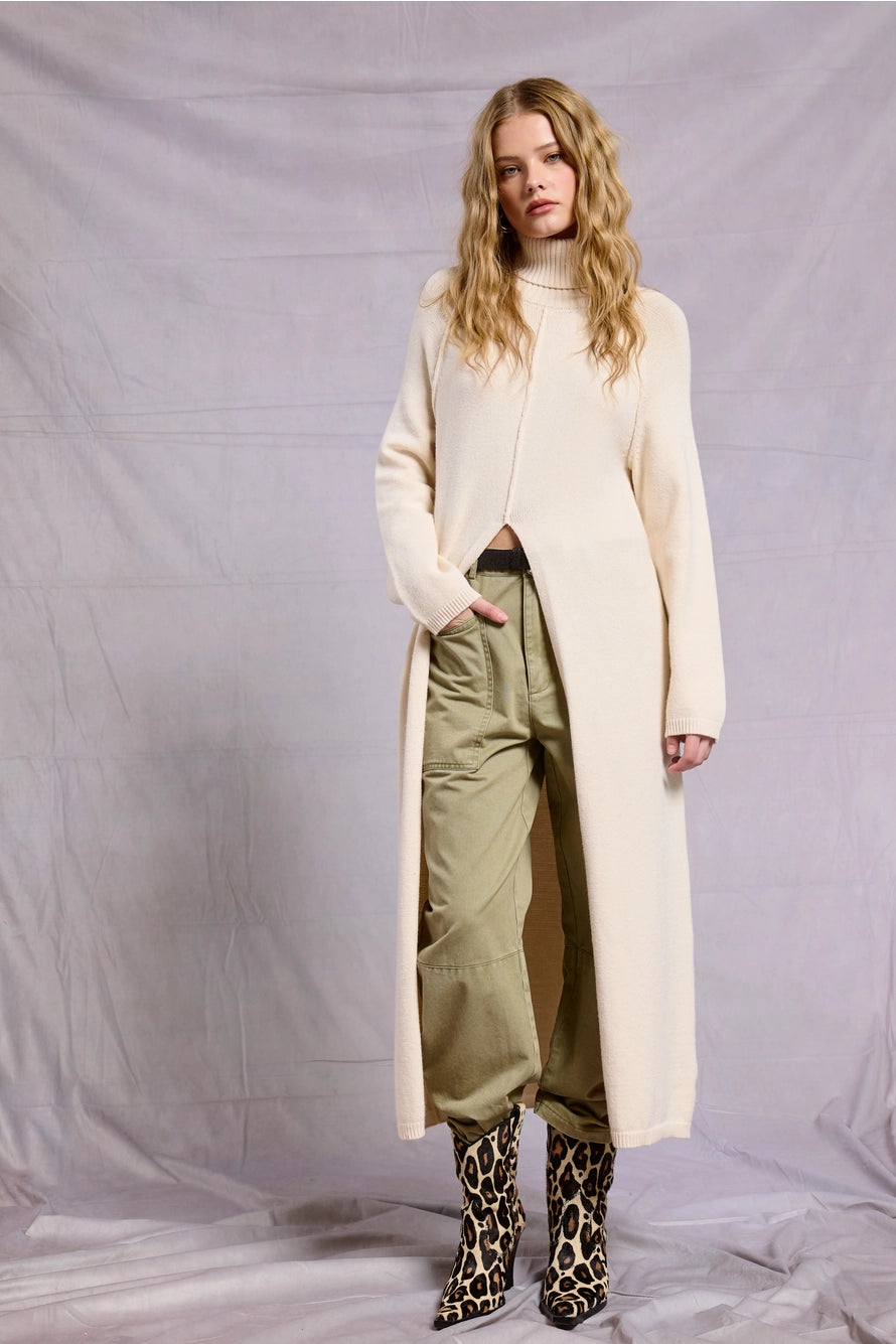 DETAIL TURTLENECK TUNIC SWEATER DRESS WITH SLIT