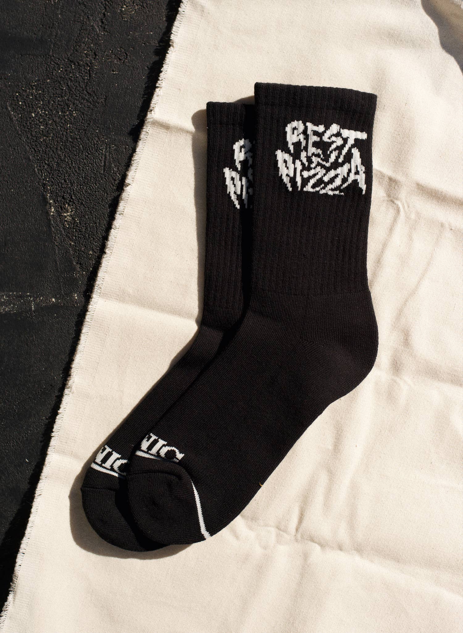 Pyknic - Rest in Pizza Comfy Crew Socks