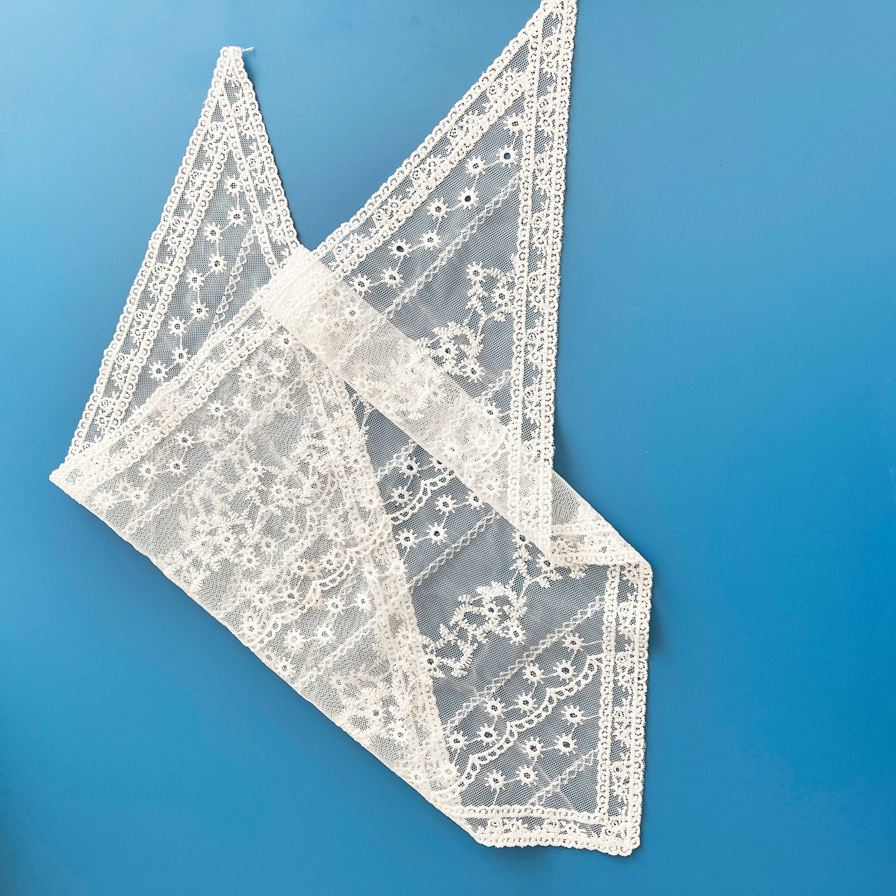 SoapElenGlen - Retro Lace Floral Head Scarf,Sunflower Triangular Scarf