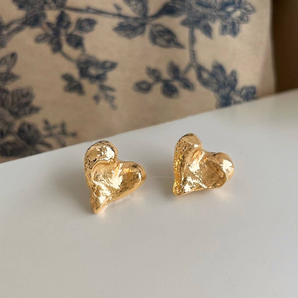 Dipped Shop - Valentine's Day Irregular Molten Heart Stud Earrings