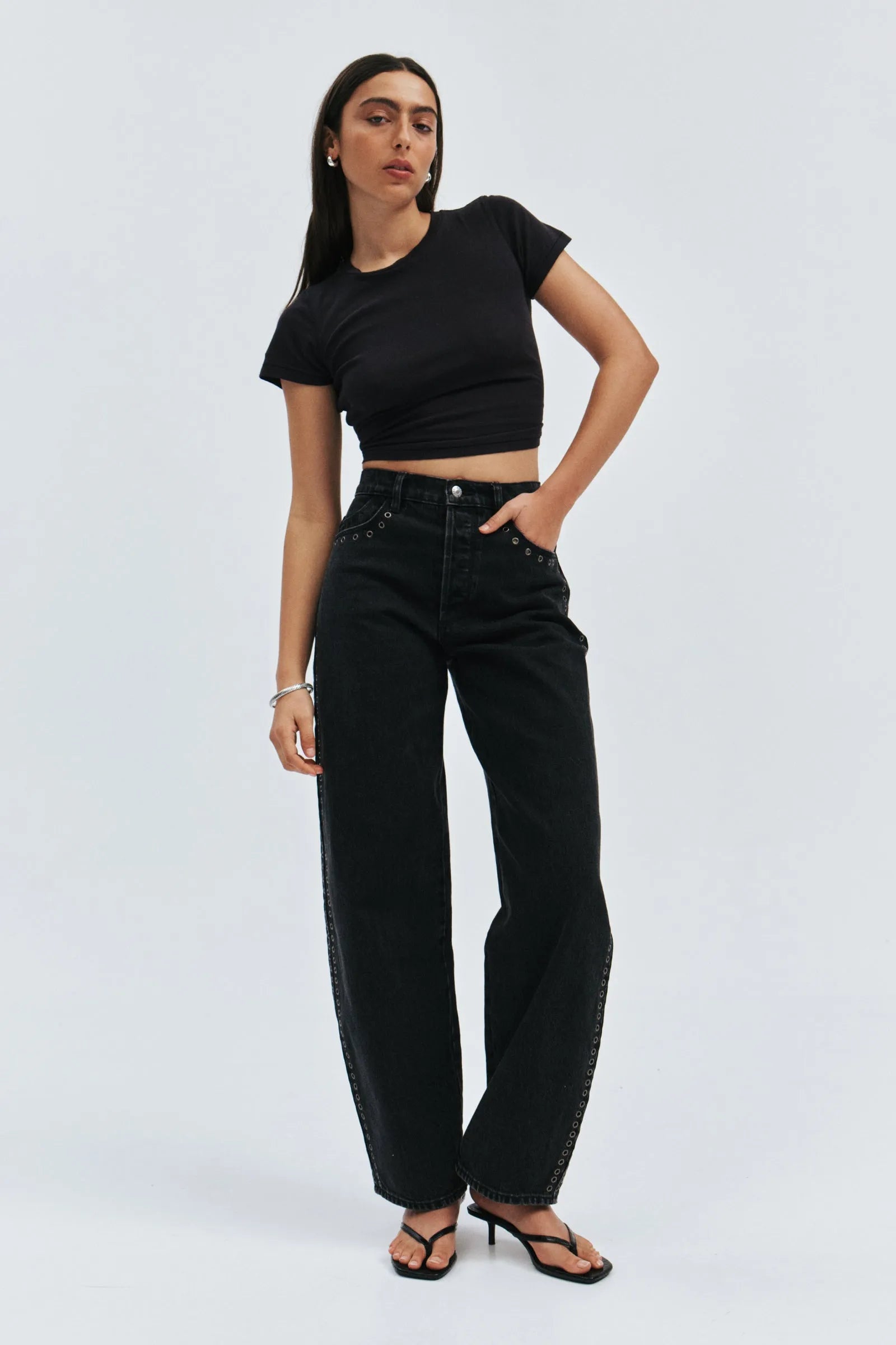 Gigi Barrel - Black Sand Eyelet