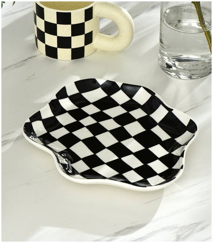 Filtrum Home - Checkerd Ceramic Plate