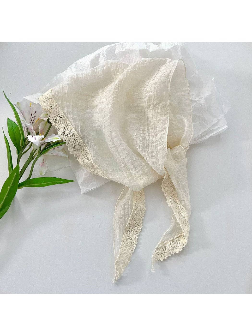 Funkyrel® Atzbranding Limited - Scarvii - Lace Trim Plain Triangle Bandana