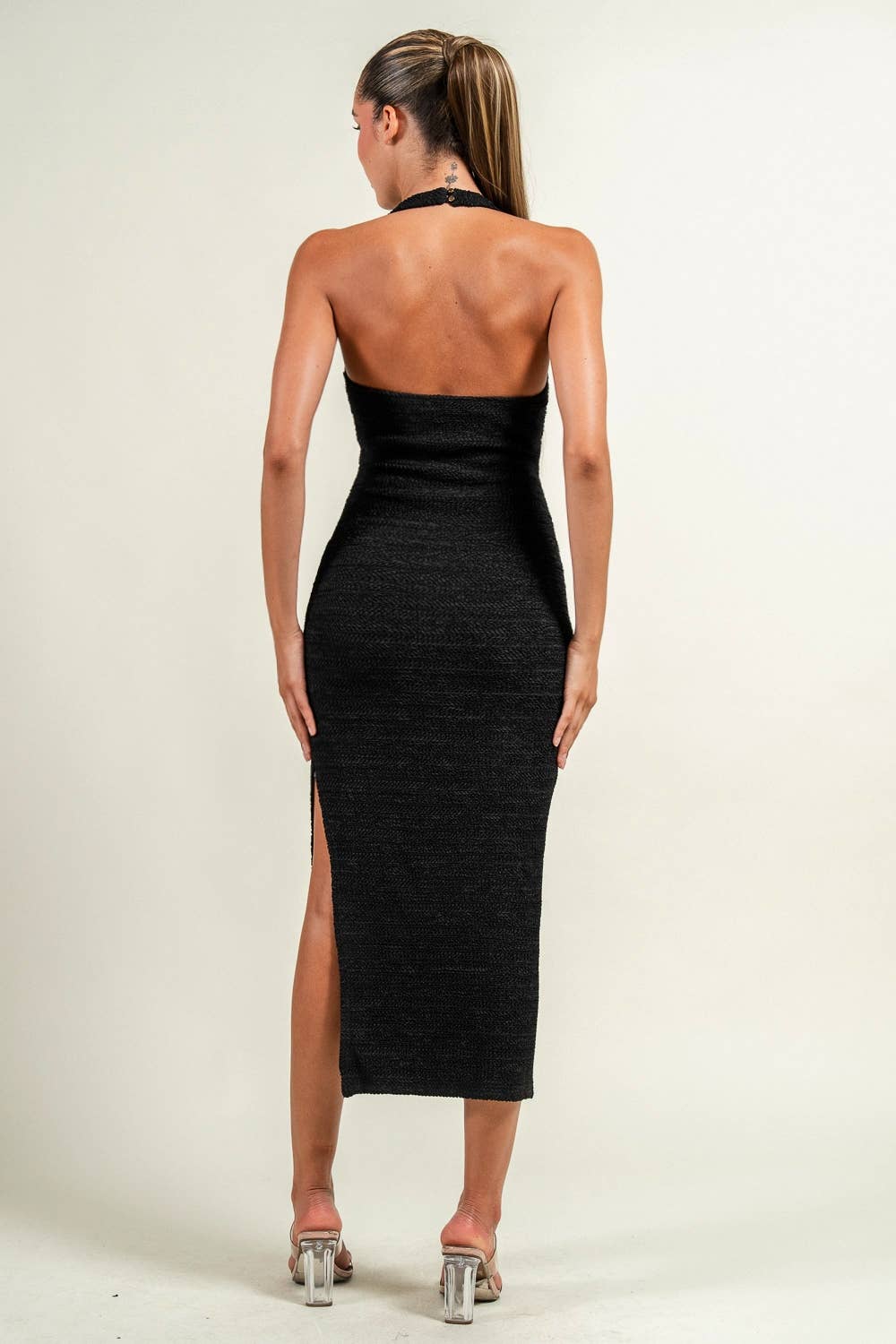 PATTERN KNIT W/ TRIM HALTER MIDI