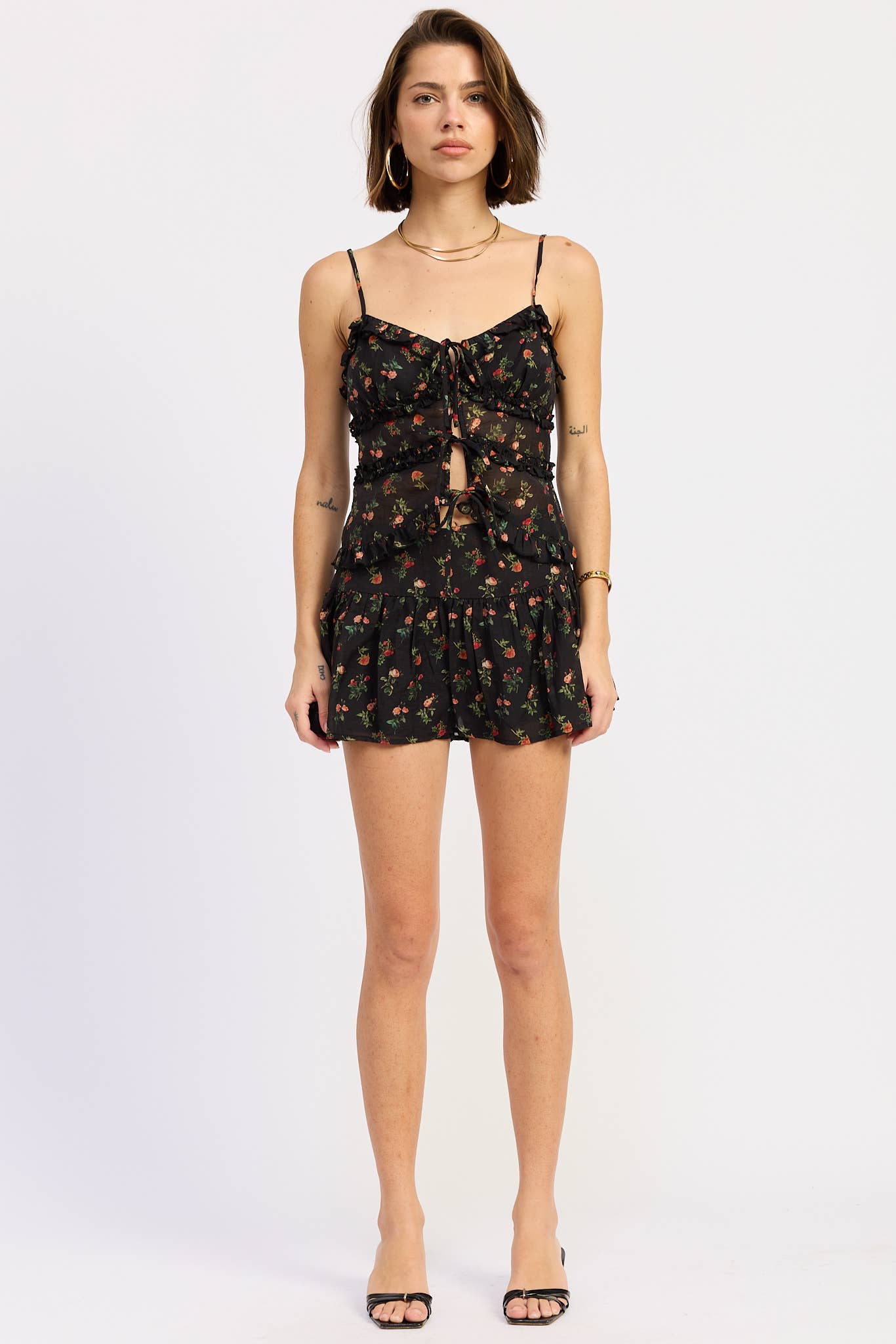 Emory Park - RUFFLED CAMI TOP WITH FRONT TIE