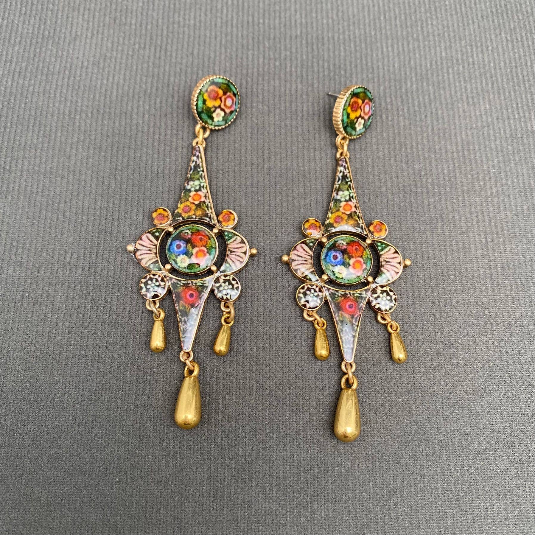 Mio Queena - Vintage Flower Print Earrings