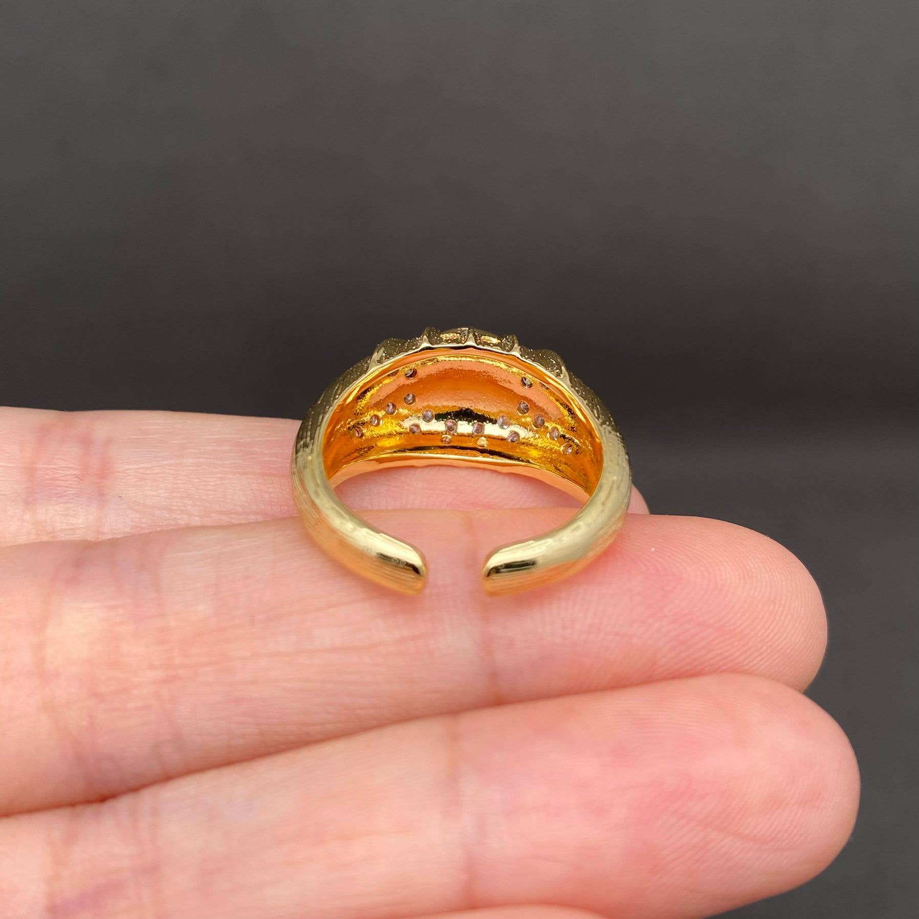 Mio Queena - Tiger's Eye Stone & Rhinestone Inlaid 18K Gold Plated Ring