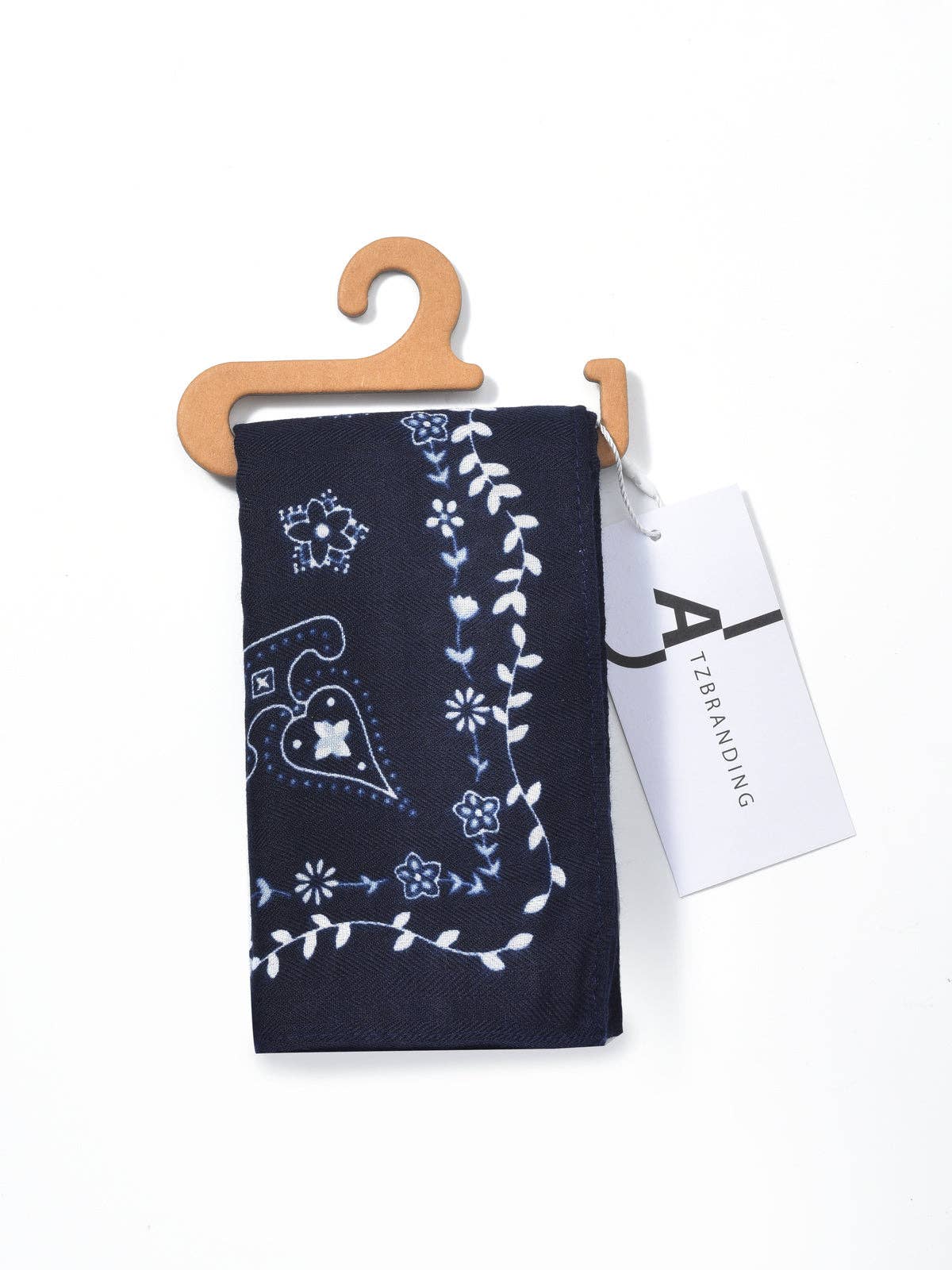 Funkyrel® Atzbranding Limited - Scarvii - Square Scarf with Paisley Print – Fresh & Vintage