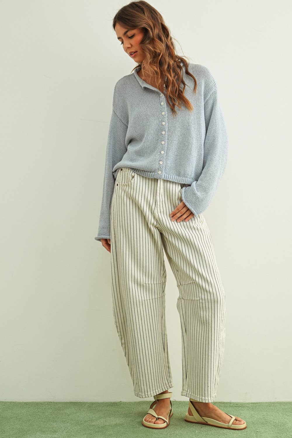 MIOU MUSE -  PINSTRIPED PATTERN BARREL PANTS