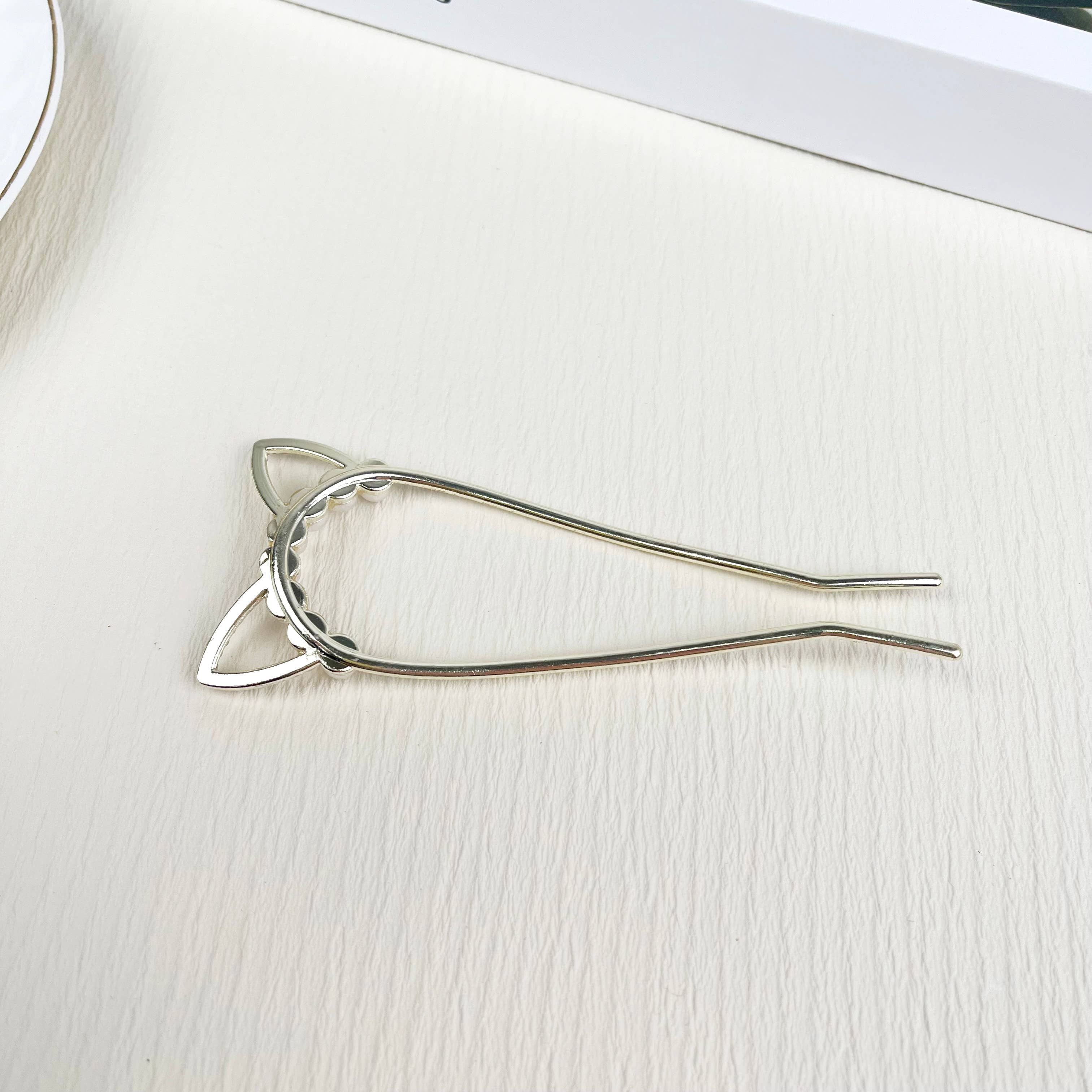 SoapElenGlen - Cat Ear Pearl U Shape Hairpin