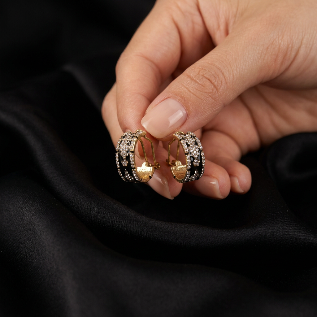 GirlyPirateCo - Vintage 18K Gold Plated Enamel Crystal Leopard Stud Earrings