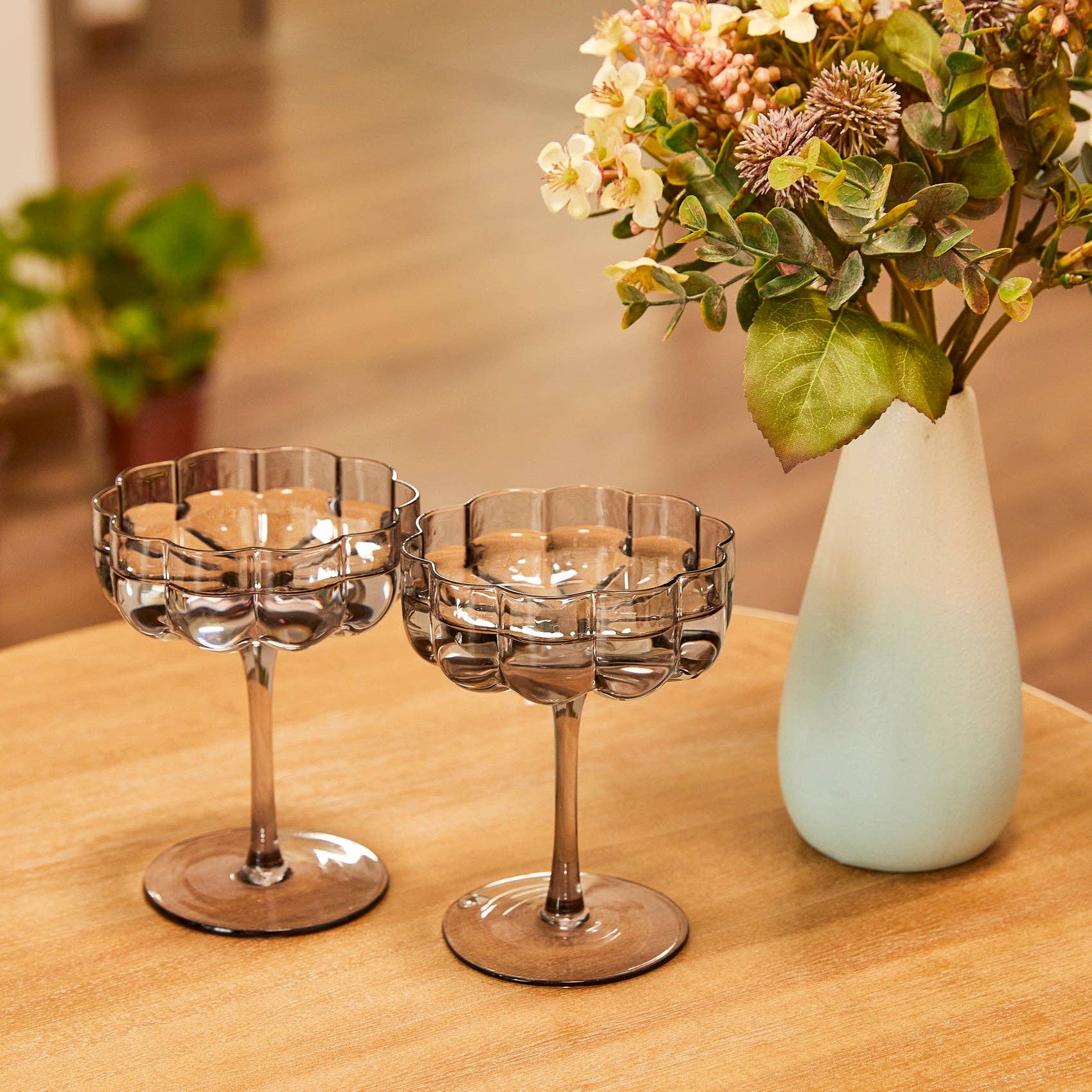 The Wine Savant /  Khen Glassware - Vintage Glass Coupes 7oz Set of 2