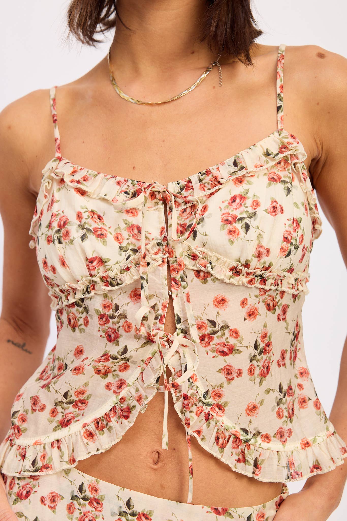 Emory Park - RUFFLED CAMI TOP WITH FRONT TIE