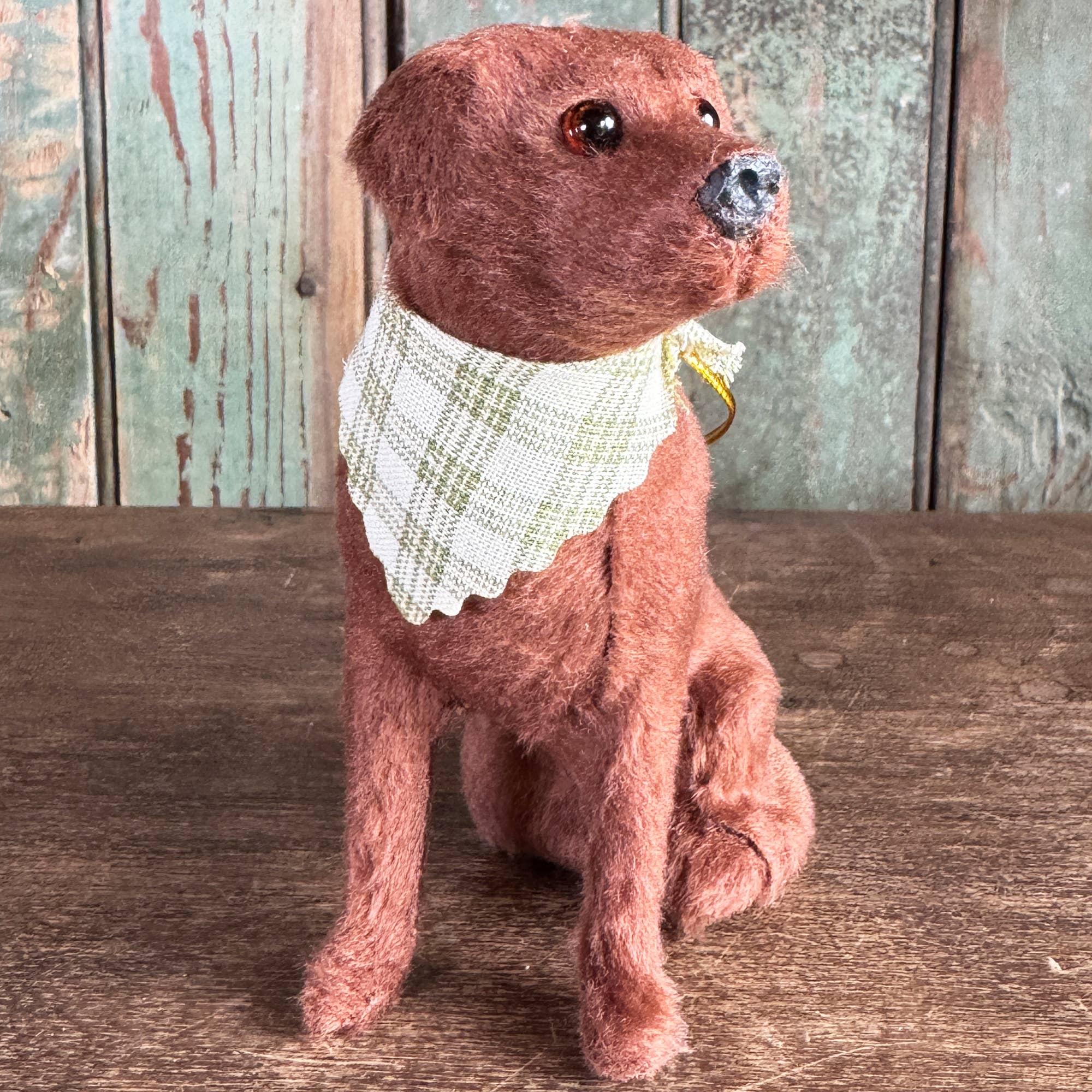 Knollwood Lane - Sitting Labrador Retriever With Bandana Ornament